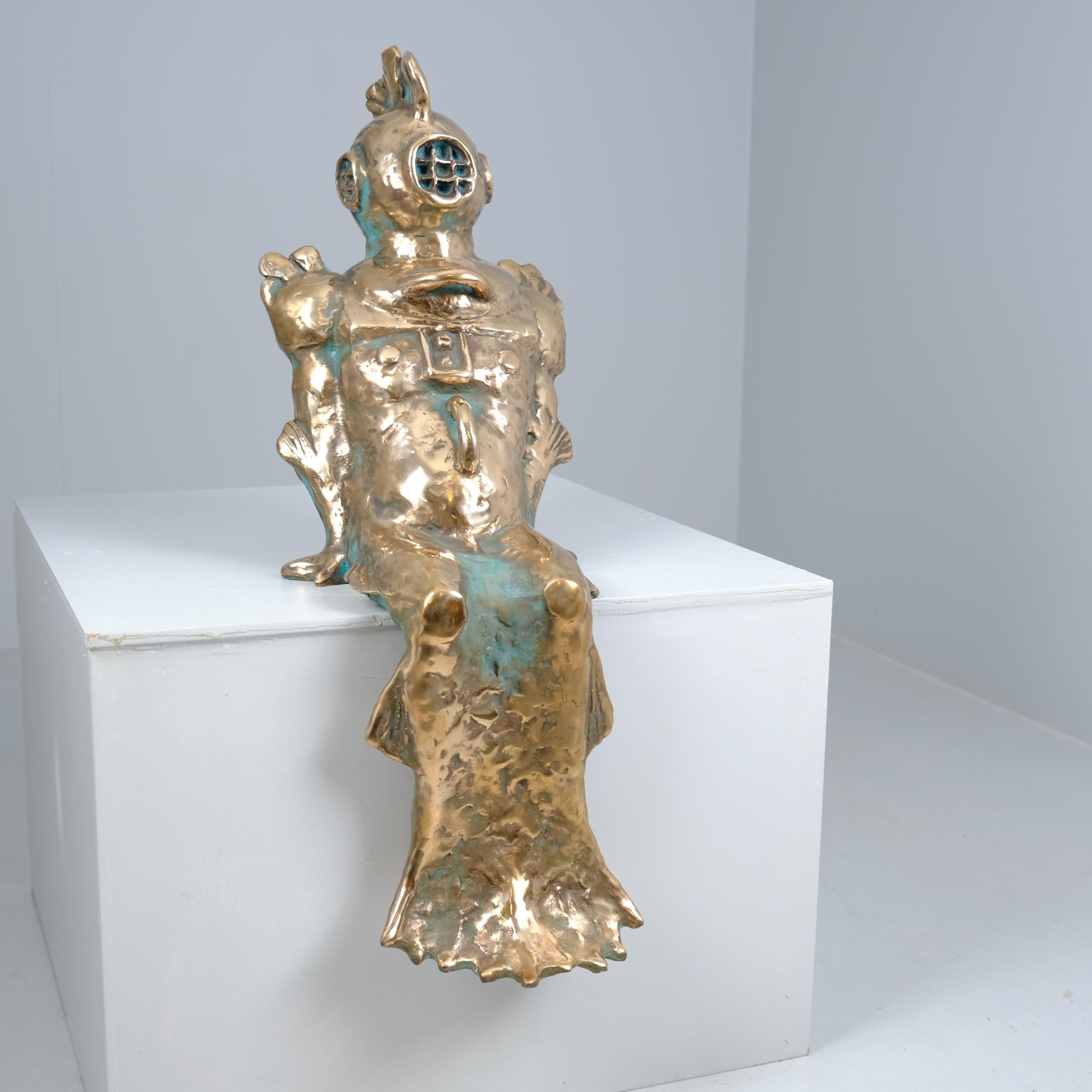 Finlandese Modernist Futuristic Diver Brass Sculpture, First Born by Sakari Kannosto 2022 in vendita