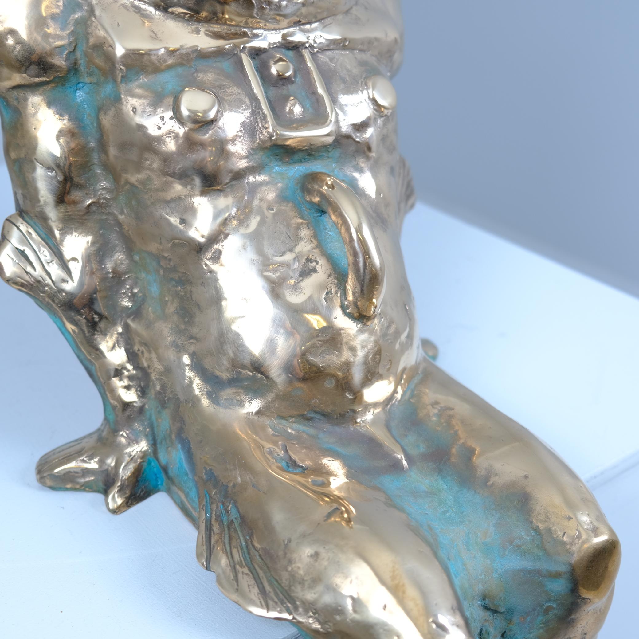 XXI secolo e contemporaneo Modernist Futuristic Diver Brass Sculpture, First Born by Sakari Kannosto 2022 in vendita