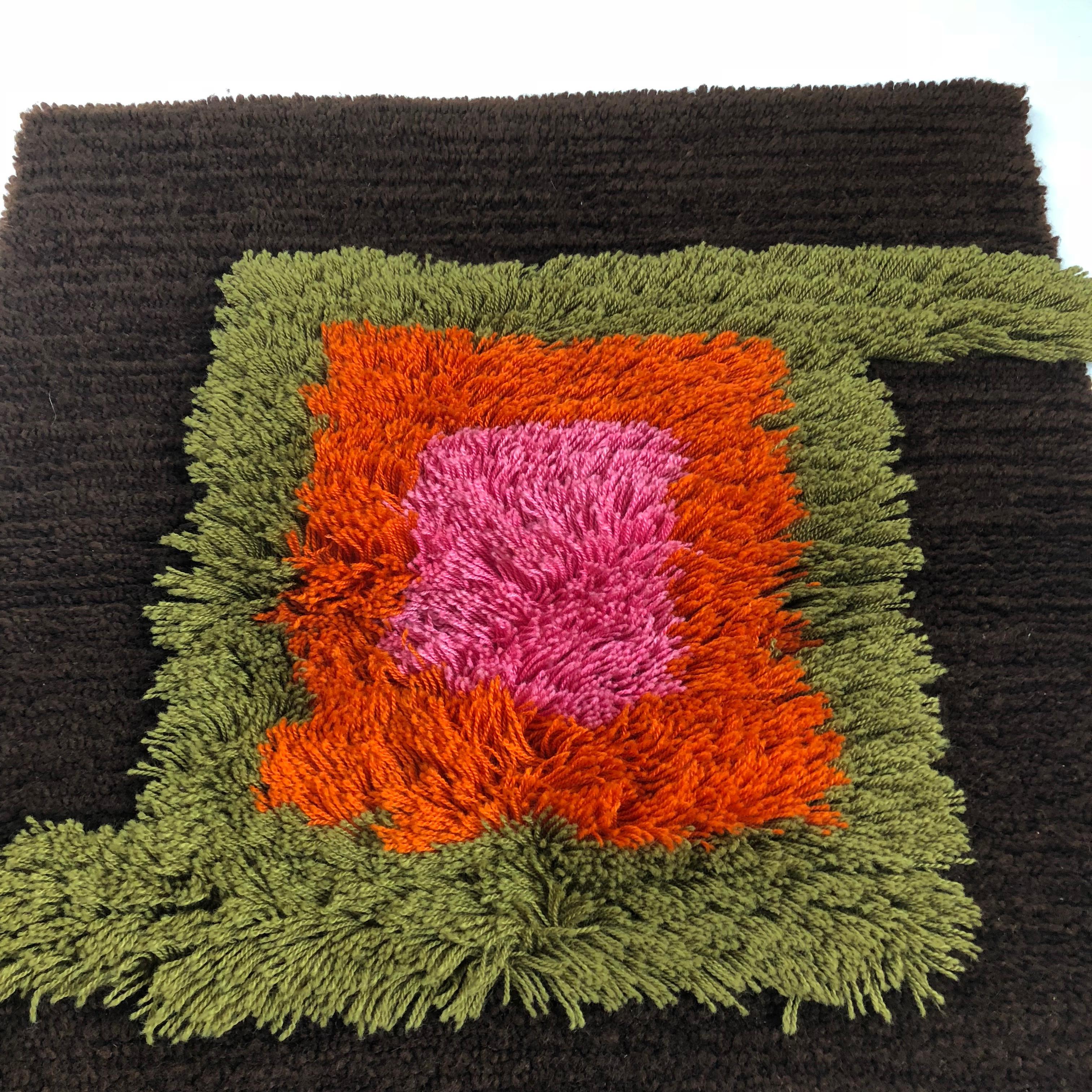 Modernist German Wall Rug by Cromwell Tefzet, Design by S. Doege, Germany, 1970s For Sale 2