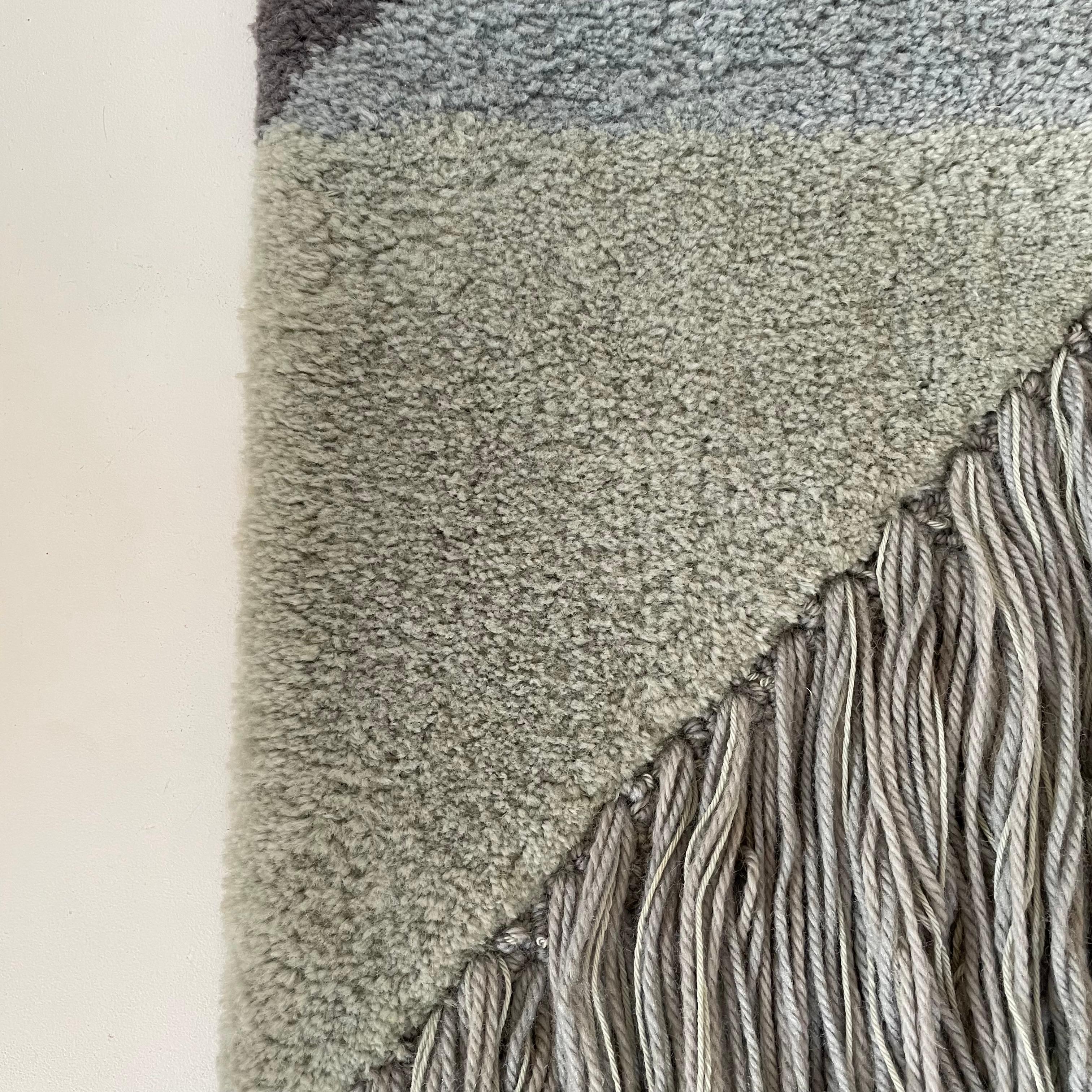 Modernist German Wall Rug by Ewald Kröner Schloss Hackhausen, Germany, 1970 no1 For Sale 7