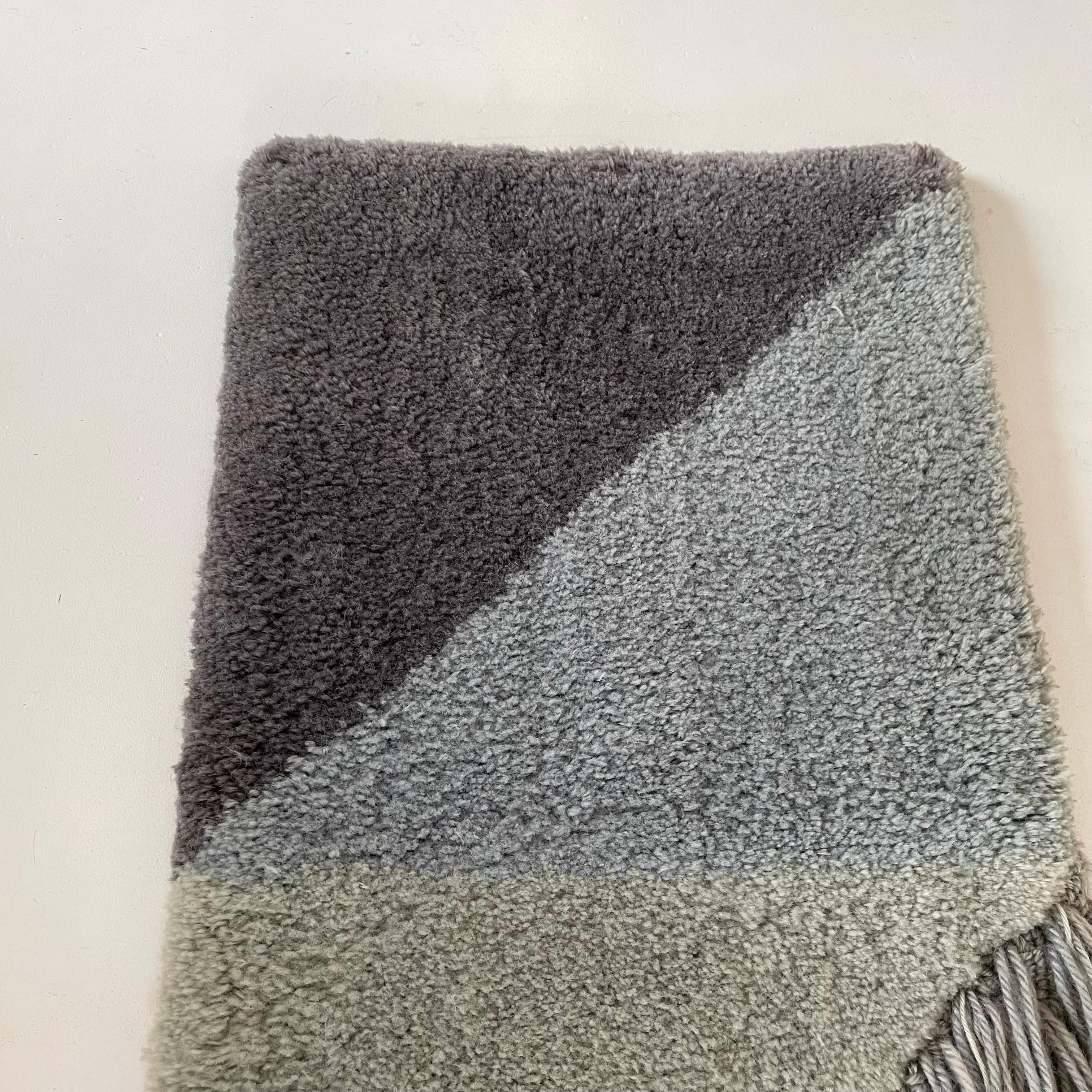 Modernist German Wall Rug by Ewald Kröner Schloss Hackhausen, Germany, 1970 no1 For Sale 8