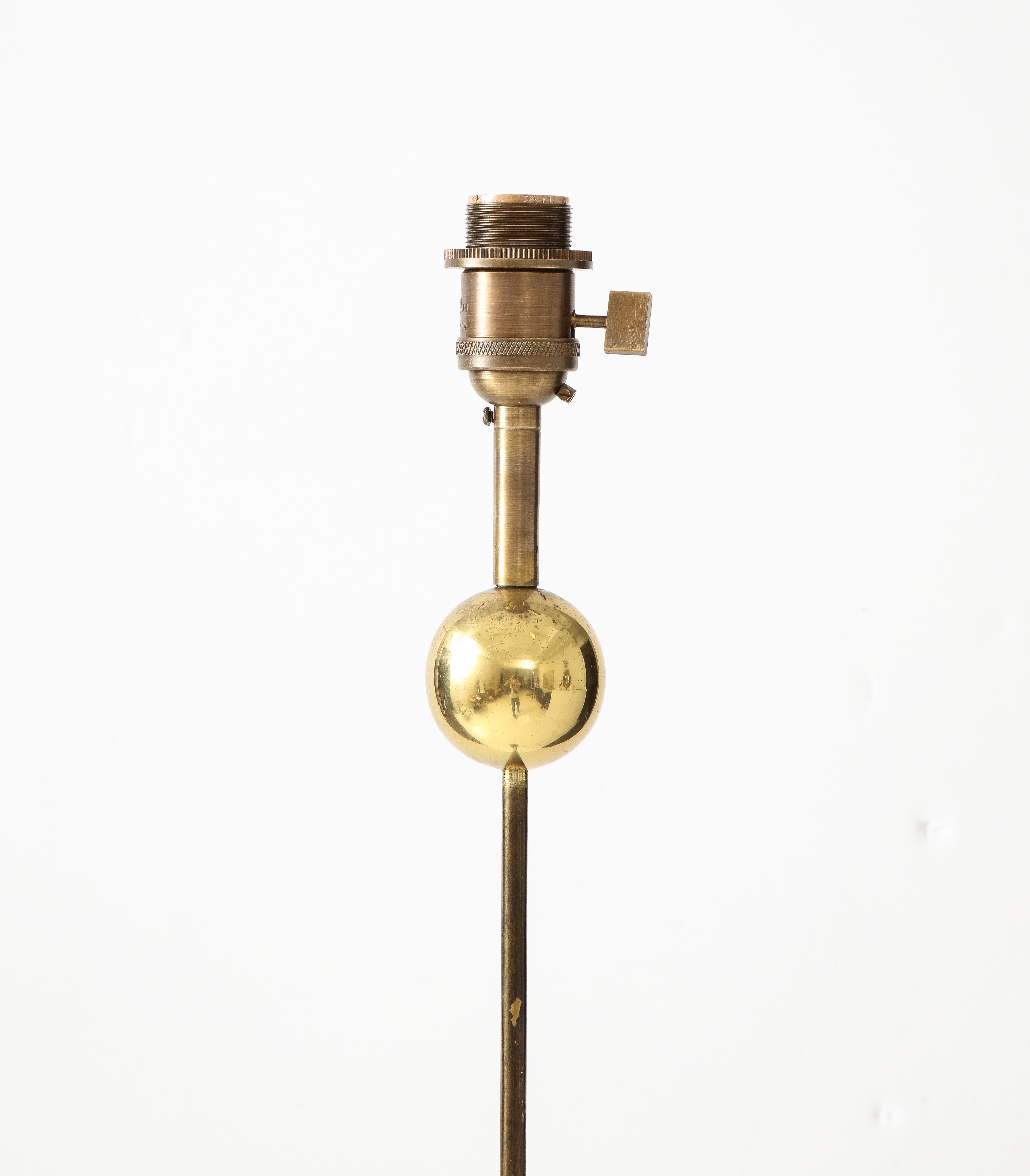 Modernistische Stehlampe aus vergoldeter Bronze mit Kupferakzenten, Italien 1980er Jahre im Angebot 5