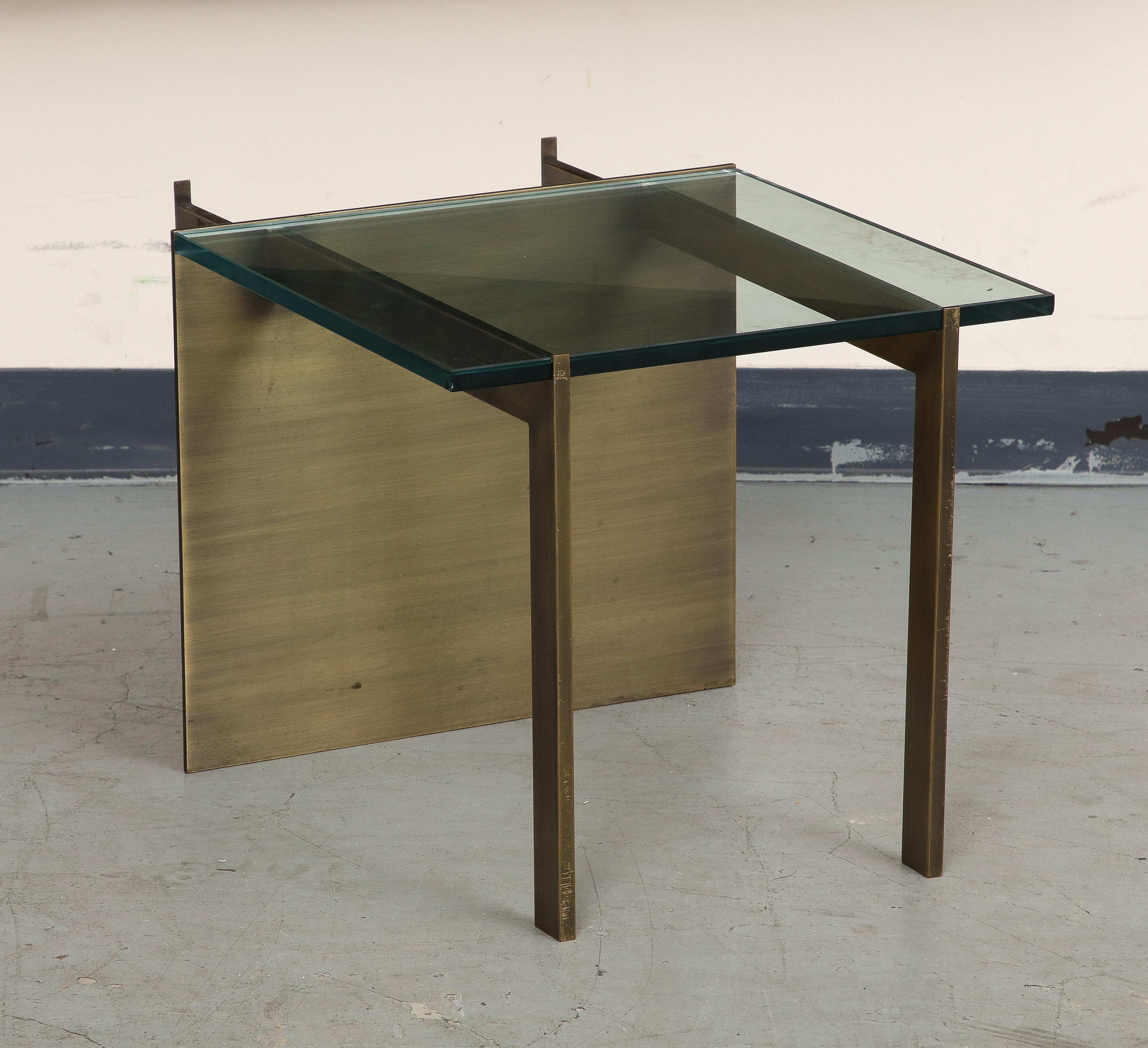 Métal Table basse moderniste en verre et bronze en vente