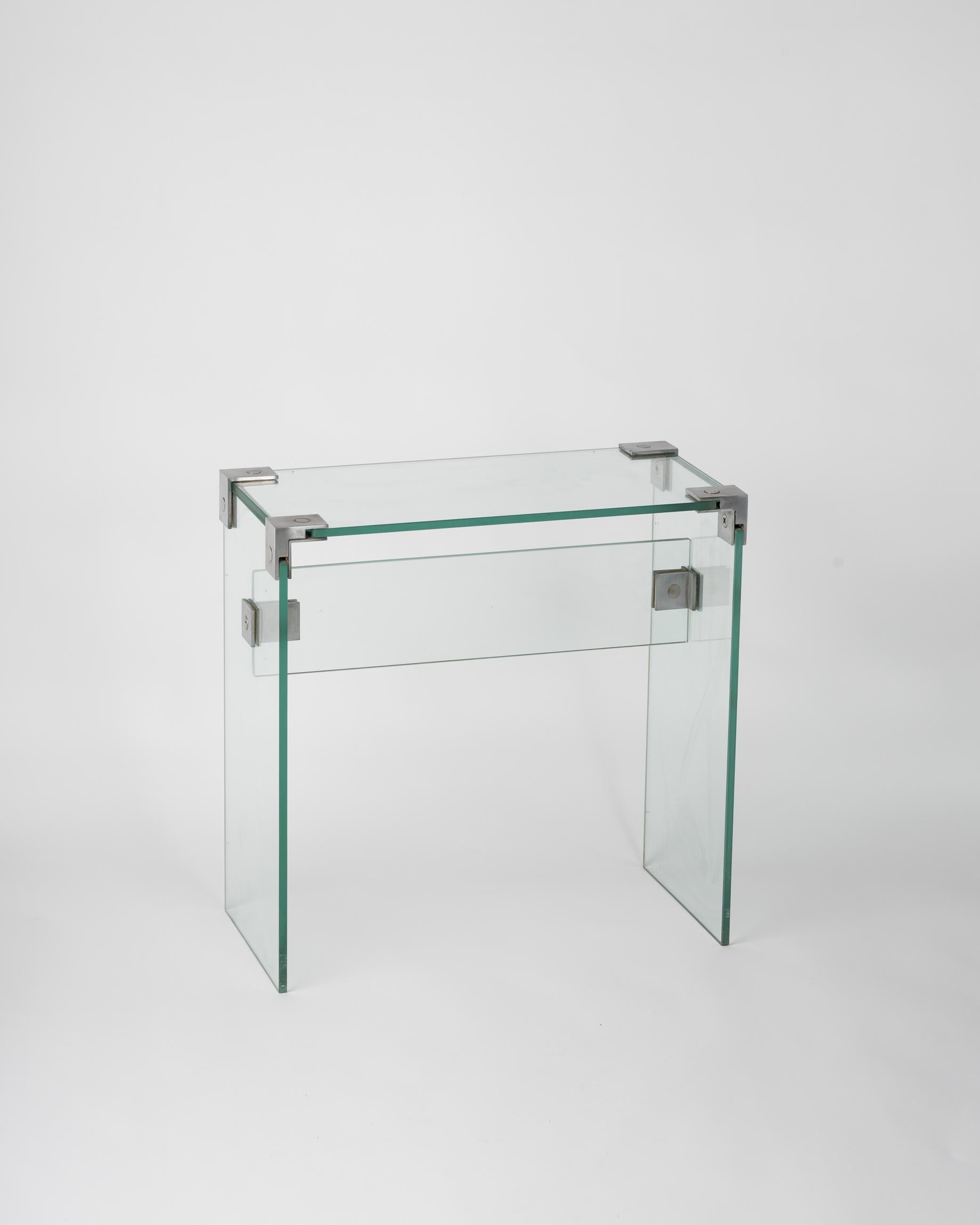 Modernist Glass Side Table w. Steel Links by Jacques Dumond, France, 1960's In Good Condition For Sale In New York, NY