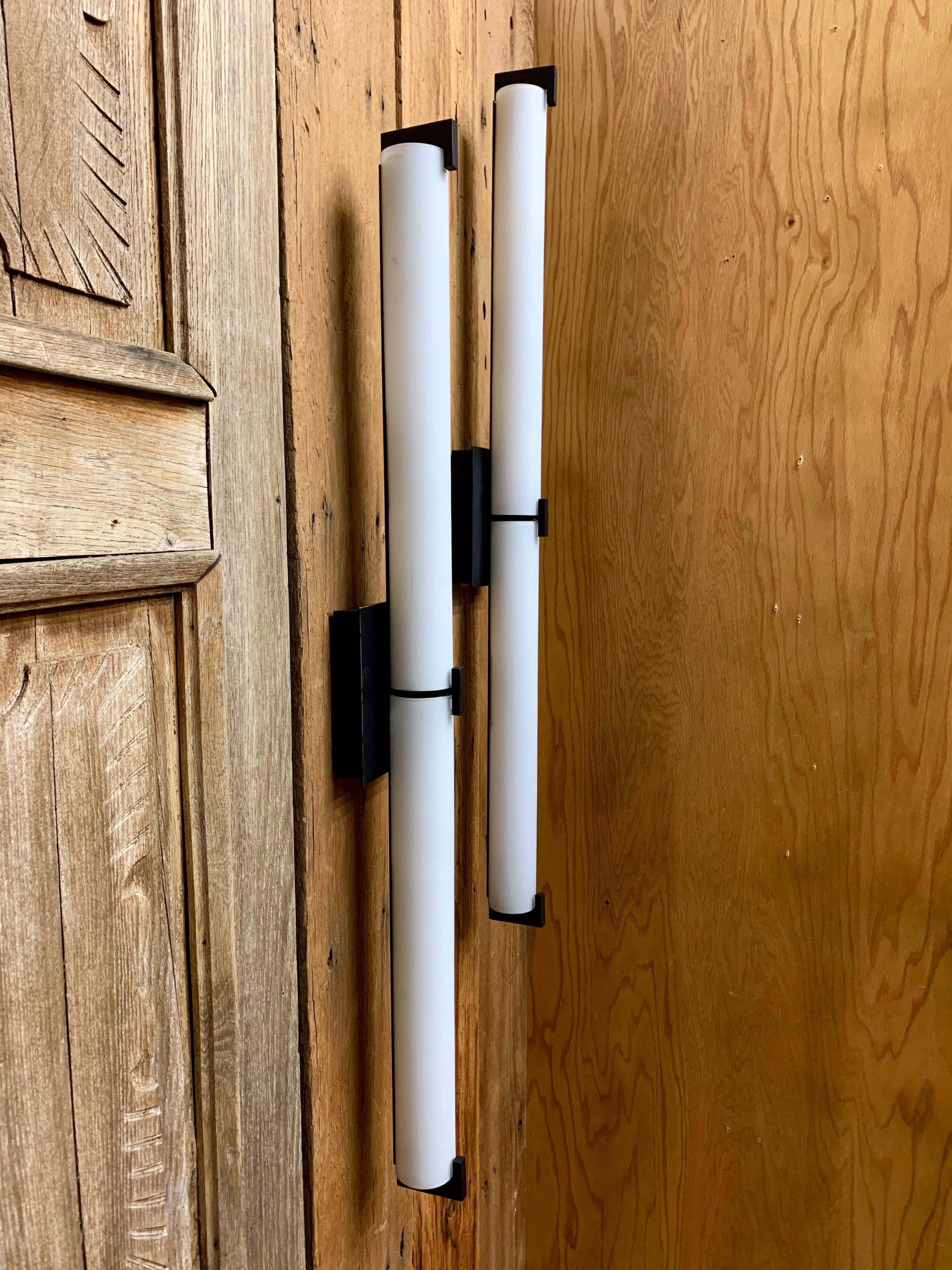 Lampade a tubo di vetro moderniste in vendita 5