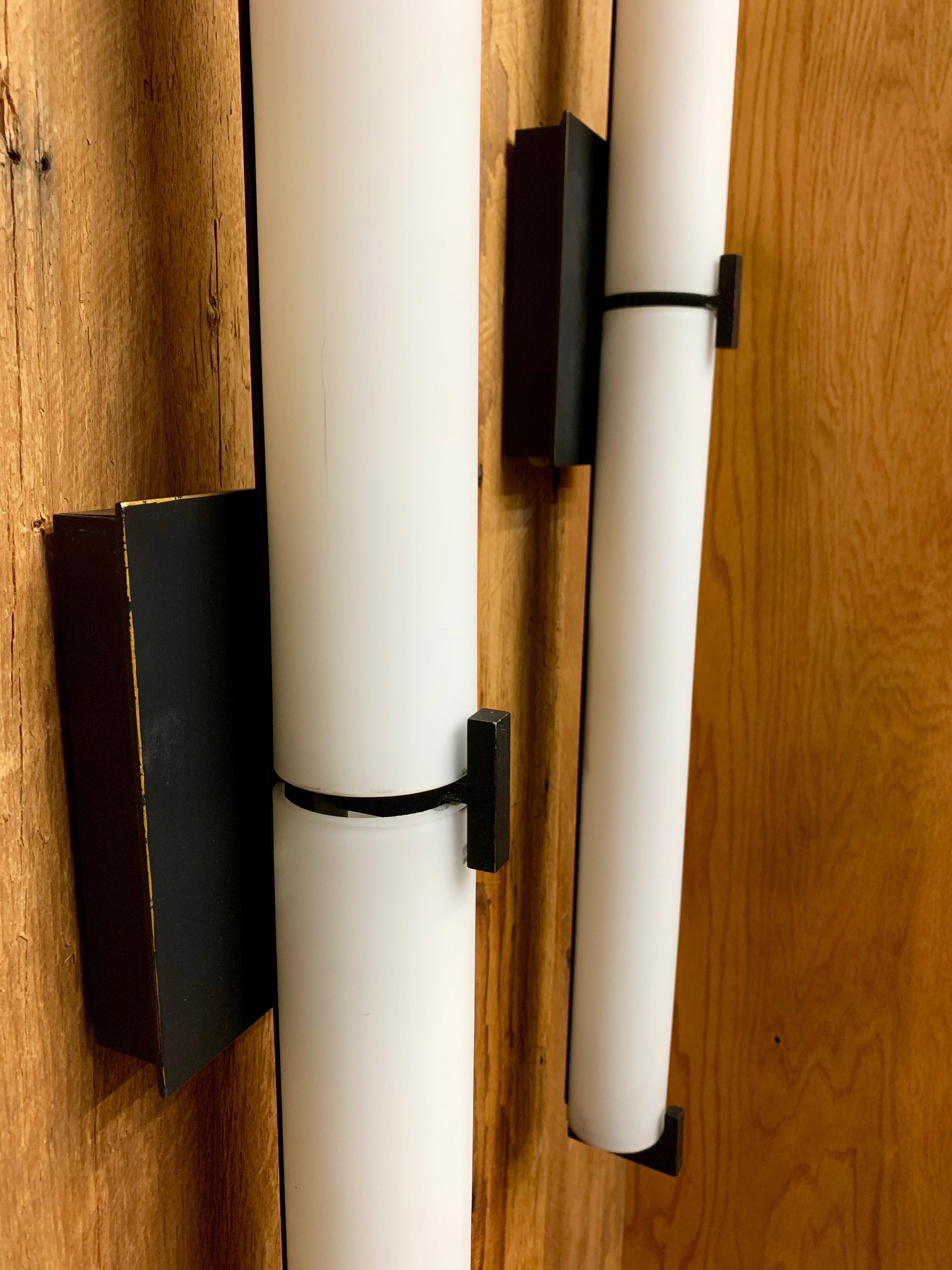 Lampade a tubo di vetro moderniste in vendita 8