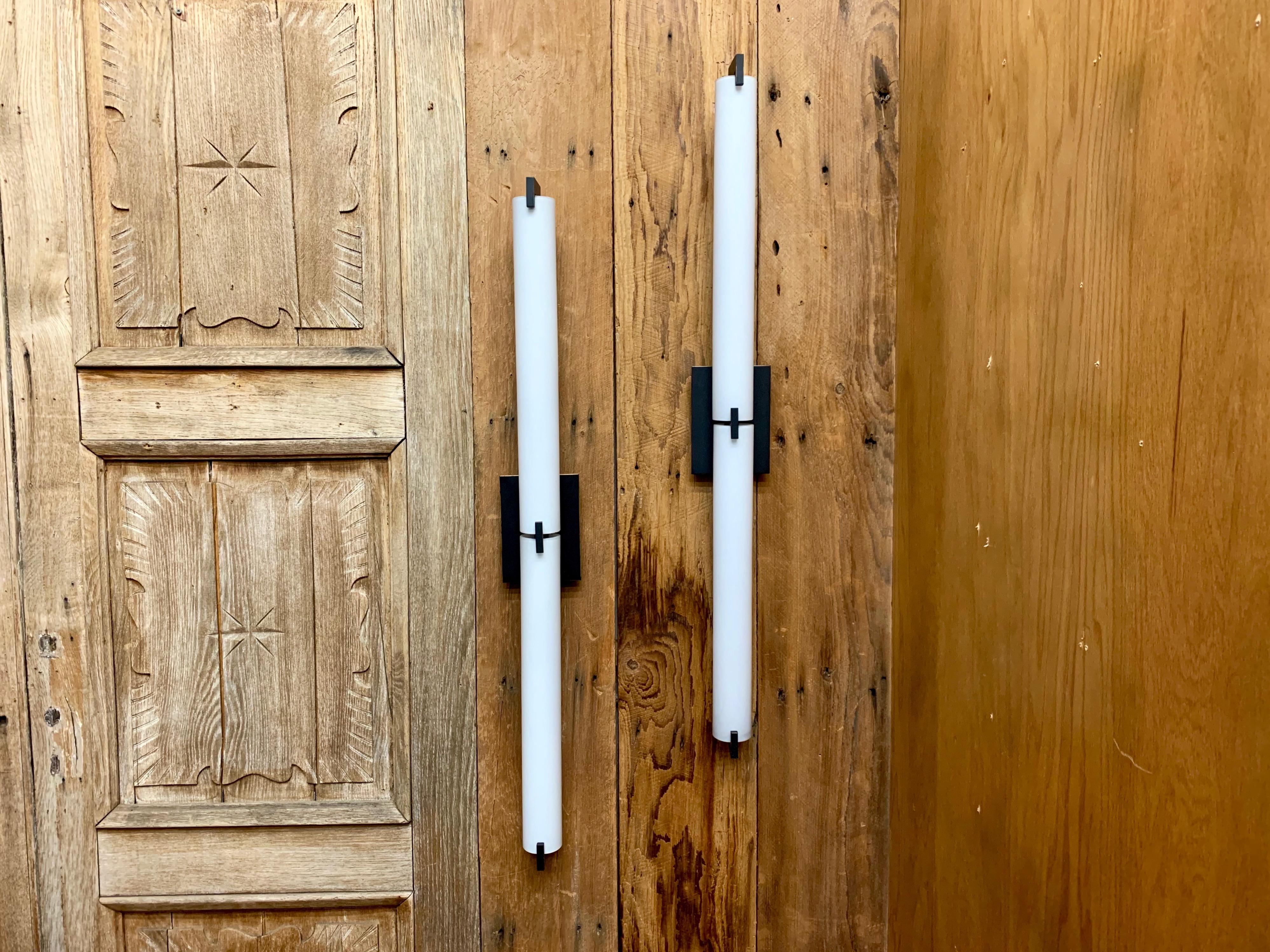 XX secolo Lampade a tubo di vetro moderniste in vendita