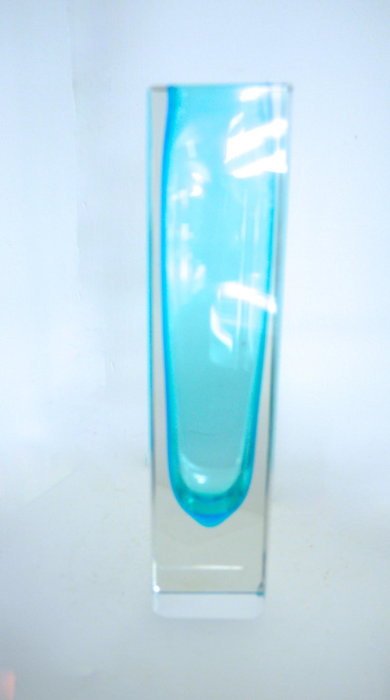 Modernist Glass Vases Murano Teardrop by Ferro and 'Block' Vase by Nuutajarvi For Sale 3