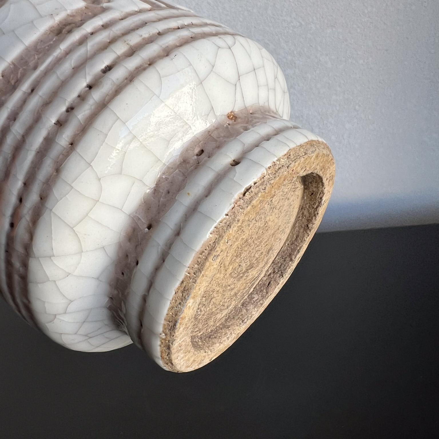 Vaso Modernista Italiano in ceramica d'arte smaltata Piccolo vaso da fioriera in vendita 2