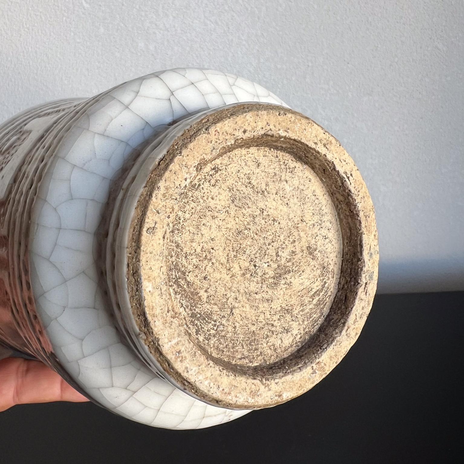 Vaso Modernista Italiano in ceramica d'arte smaltata Piccolo vaso da fioriera in vendita 3