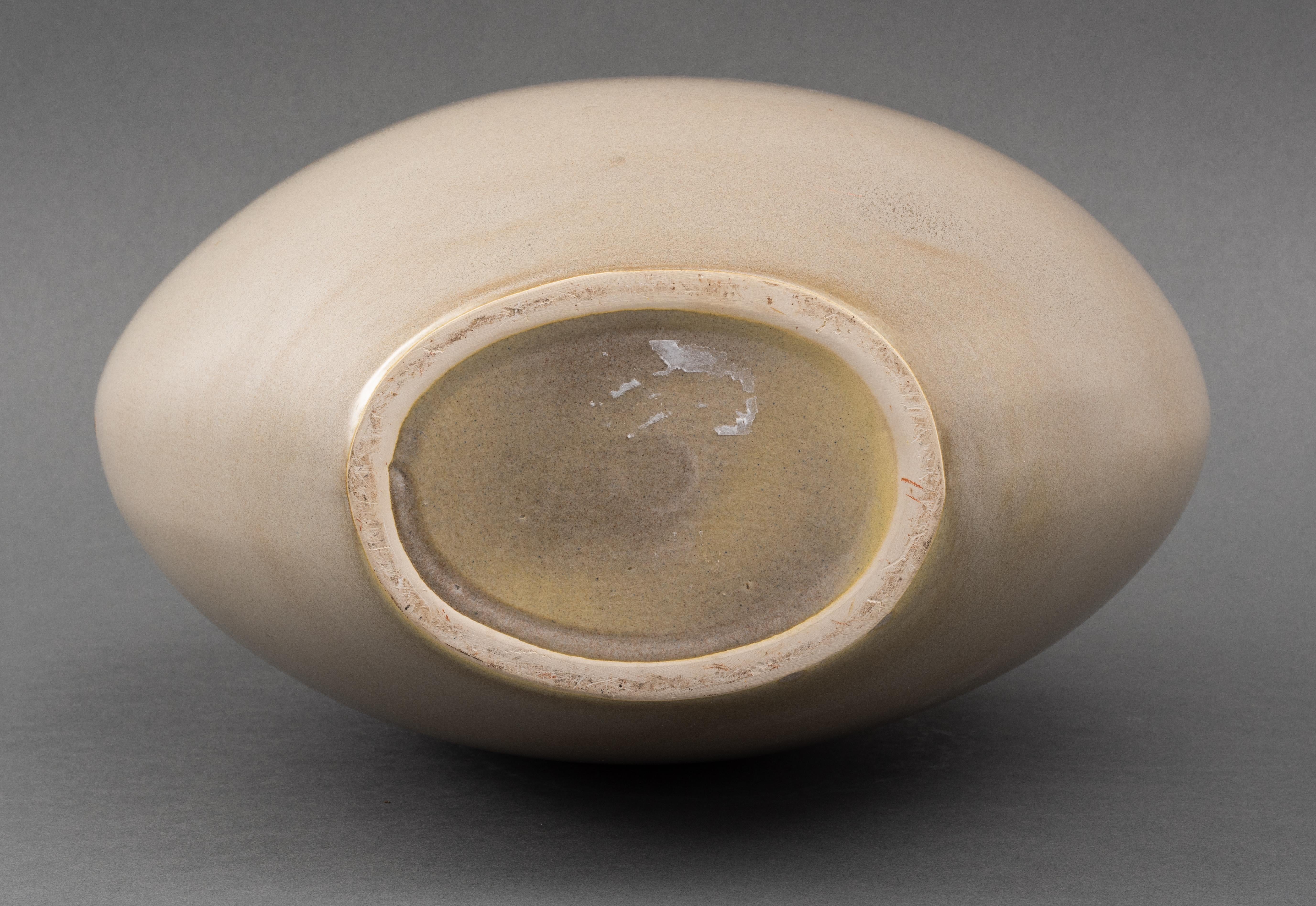 Vase aus glasierter Keramik im Stil der Moderne im Angebot 2