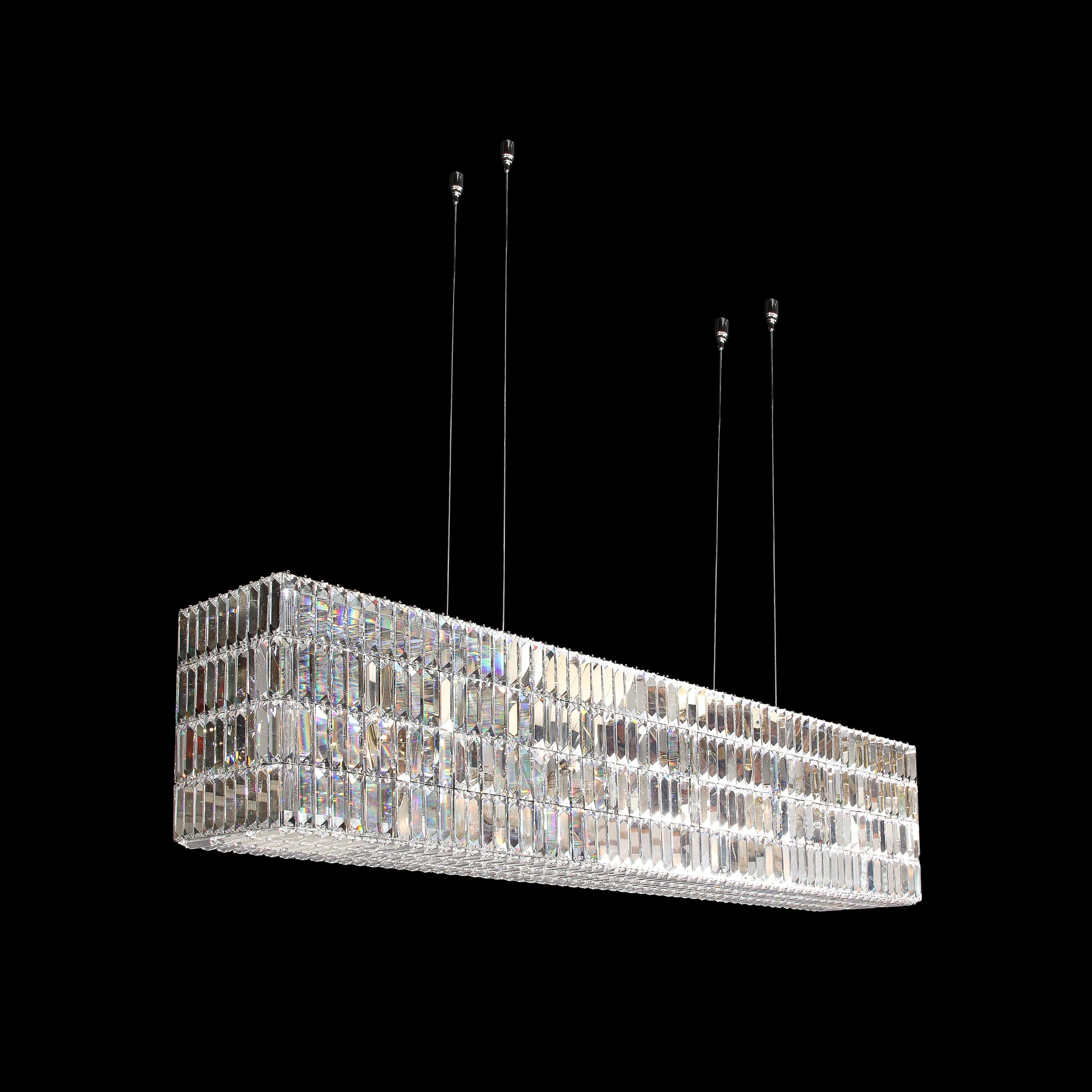 Autrichien Lustre moderniste en forme de boîte à paillettes en cristal et chrome poli par Swarovski en vente