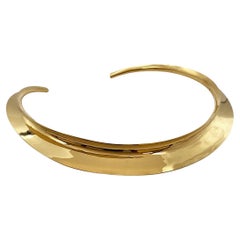 Modernist Gold Halsstück, Hammer geformt Gerhard Herbst Studio Halsband