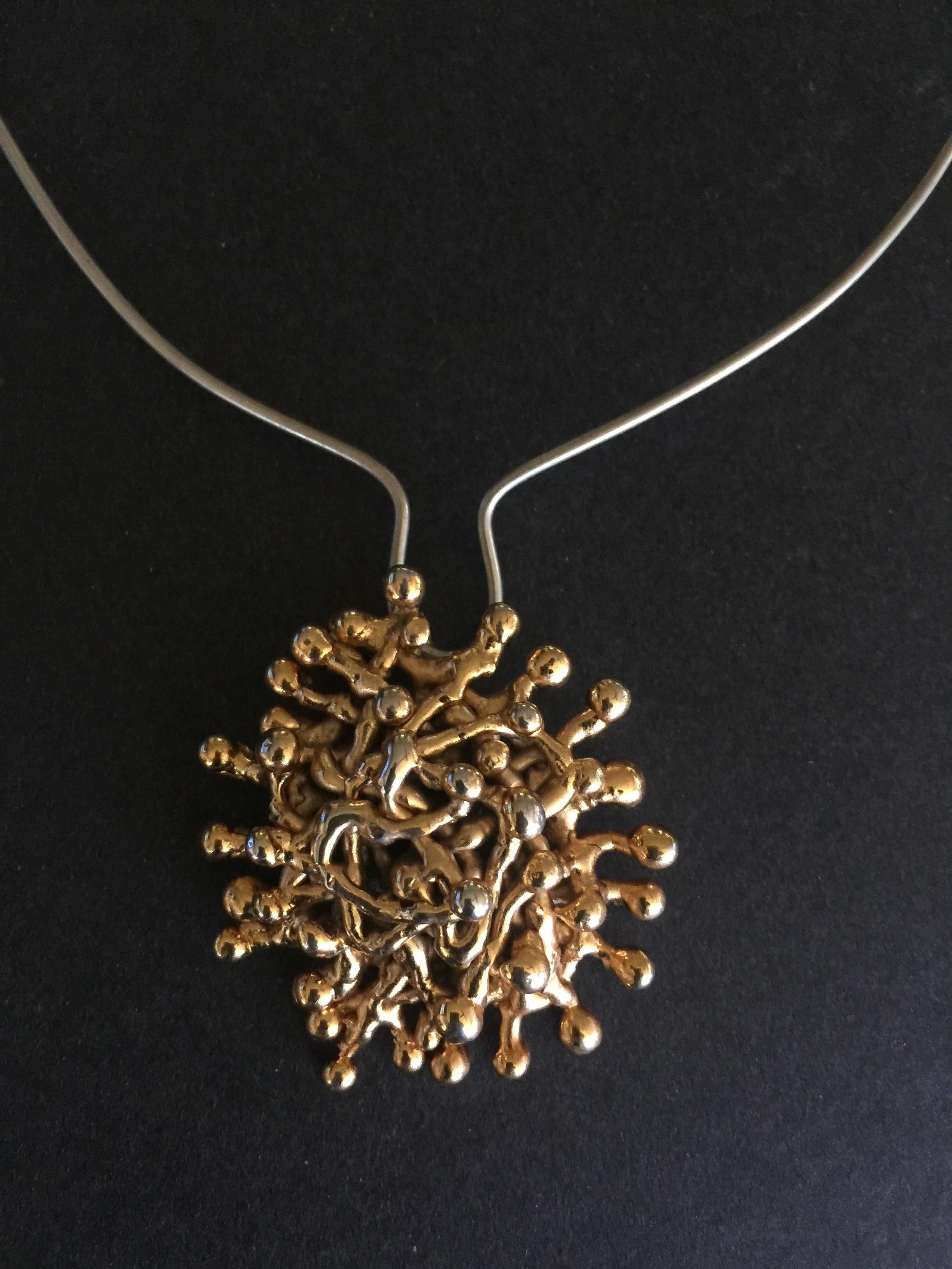 Modernist Gold on Bronze Pendant Necklace by Ibram Lassaw For Sale 3