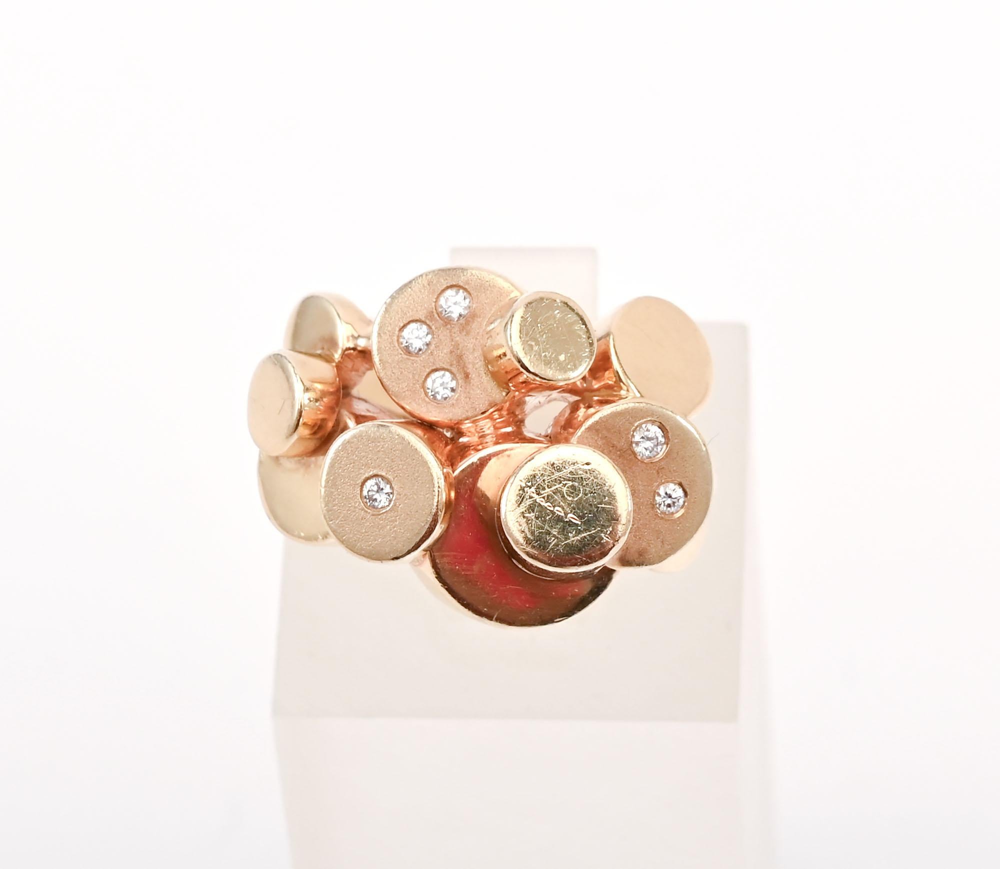 Modernist Gold Ring In Excellent Condition For Sale In Darnestown, MD