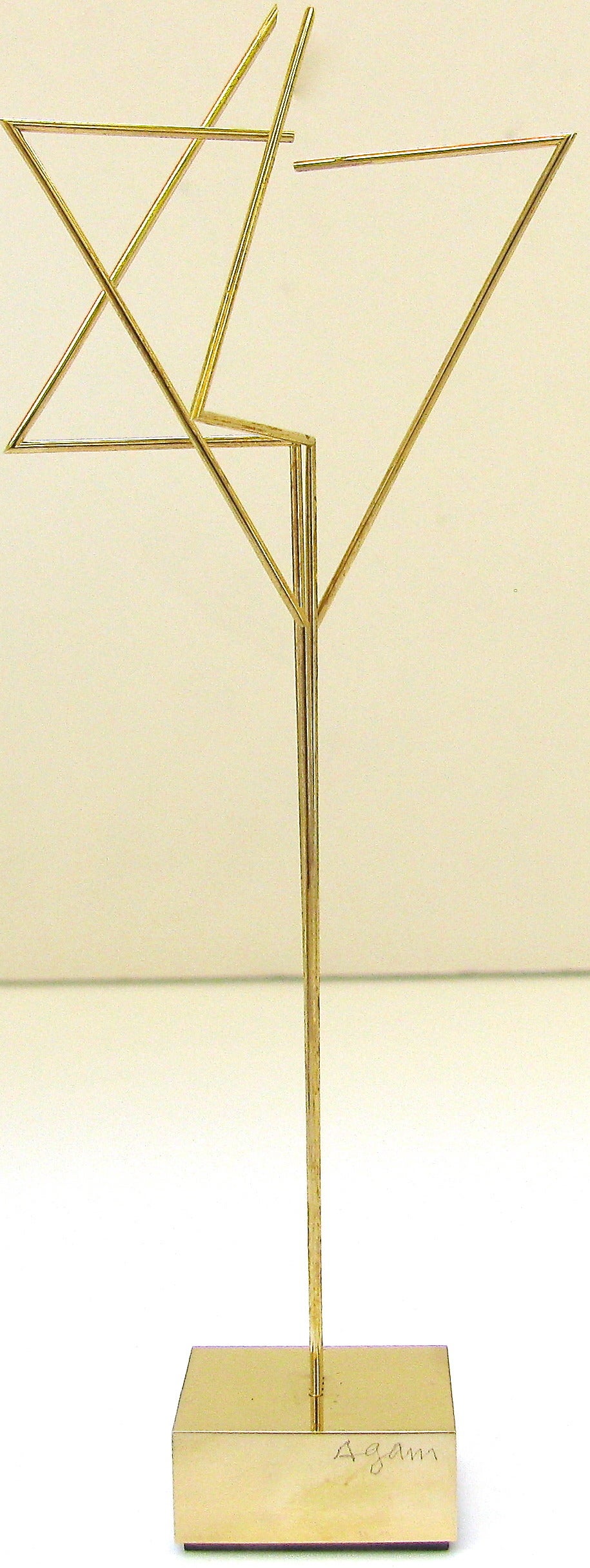 Sculpture moderniste en or de l'artiste Yaakov Agam Édition 1/3 Unisexe en vente