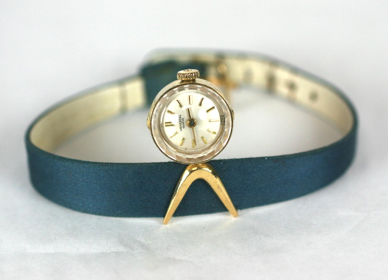 Modernist Gold Watch, Universal Geneve In Good Condition For Sale In New York, NY