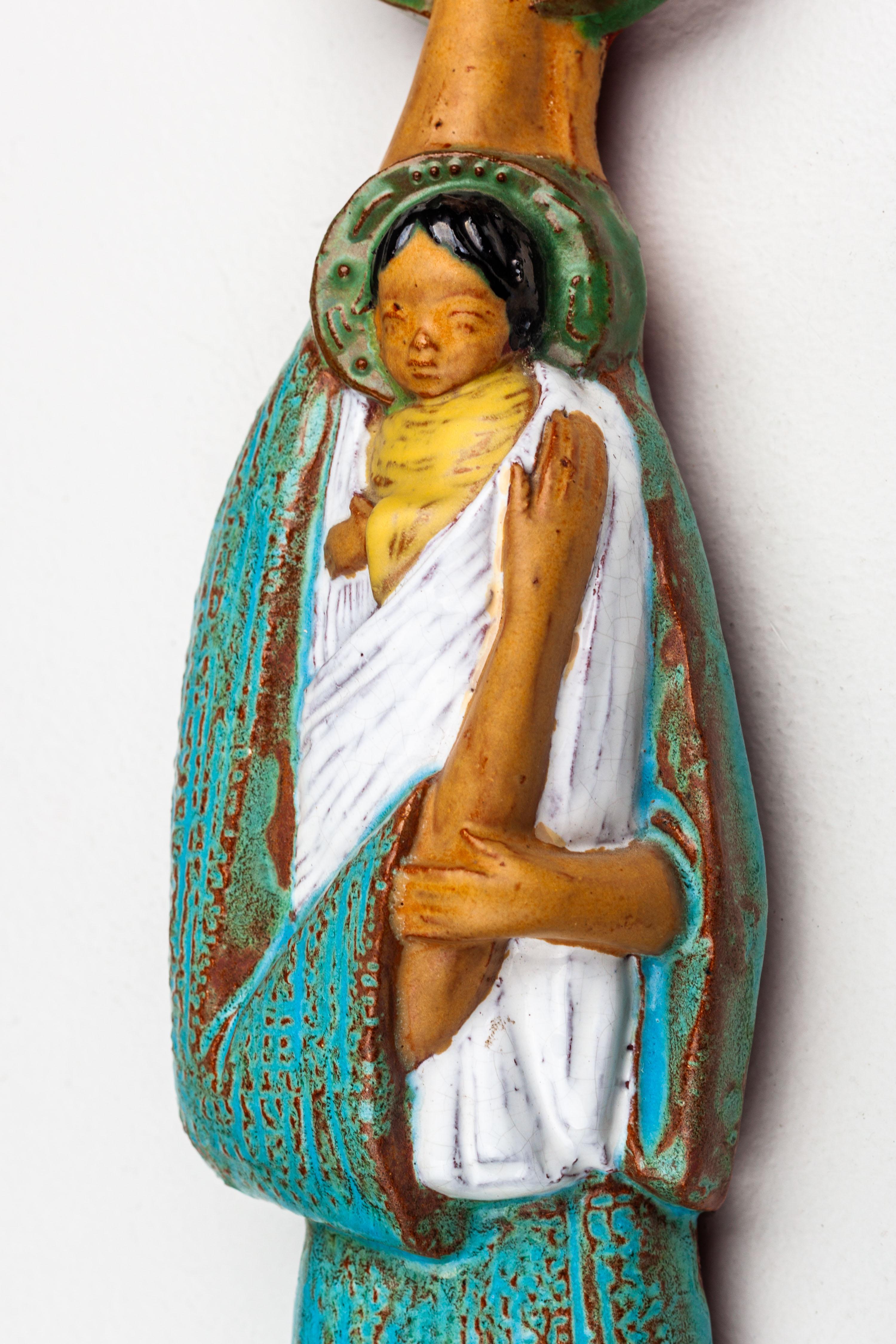 Européen Décoration murale moderniste grecque en céramique représentant la Vierge Marie et son enfant Jésus en vente