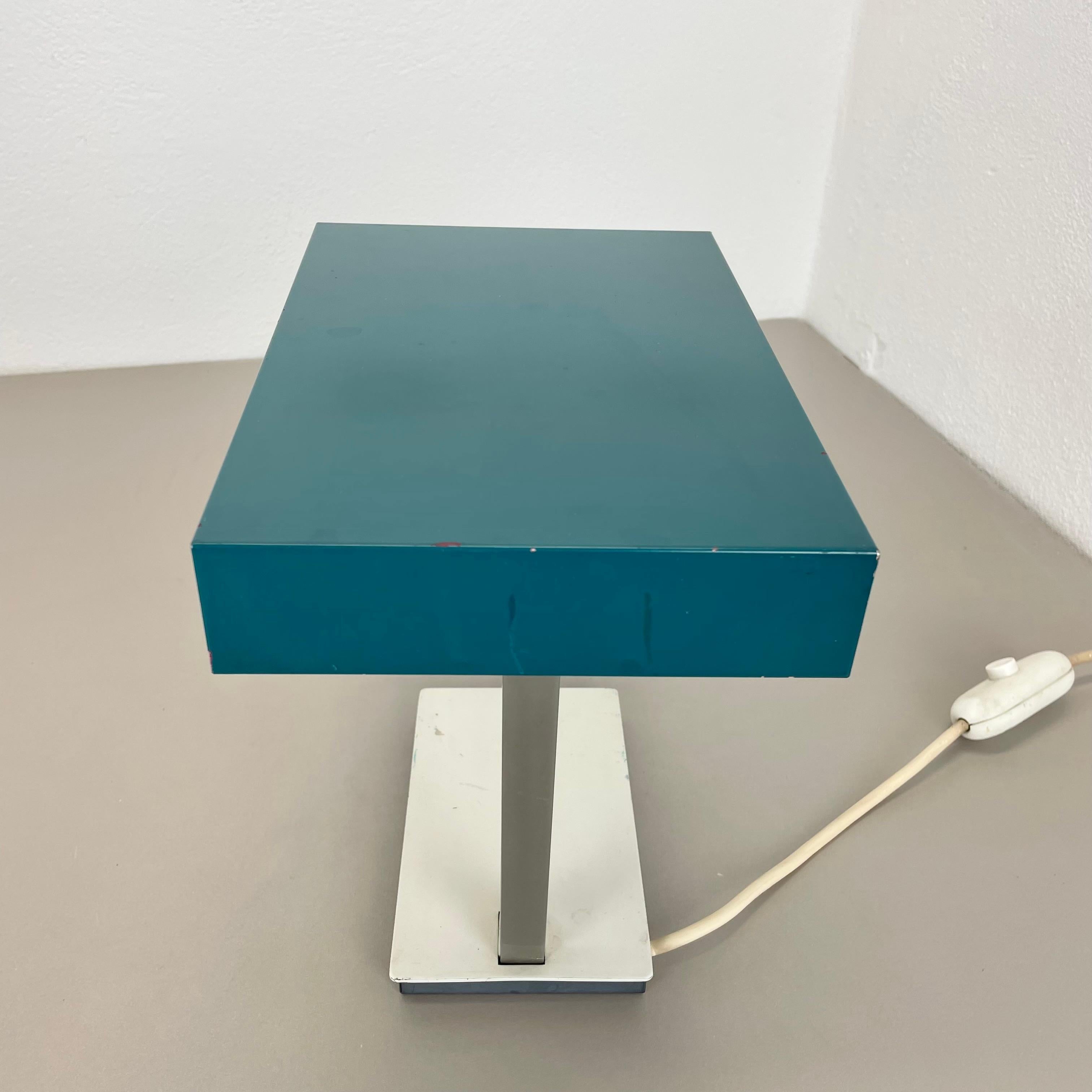 Lampada da tavolo cubica Sputnik verde modernista Kaiser Leuchten Lights, Germania, anni '70 in vendita 10