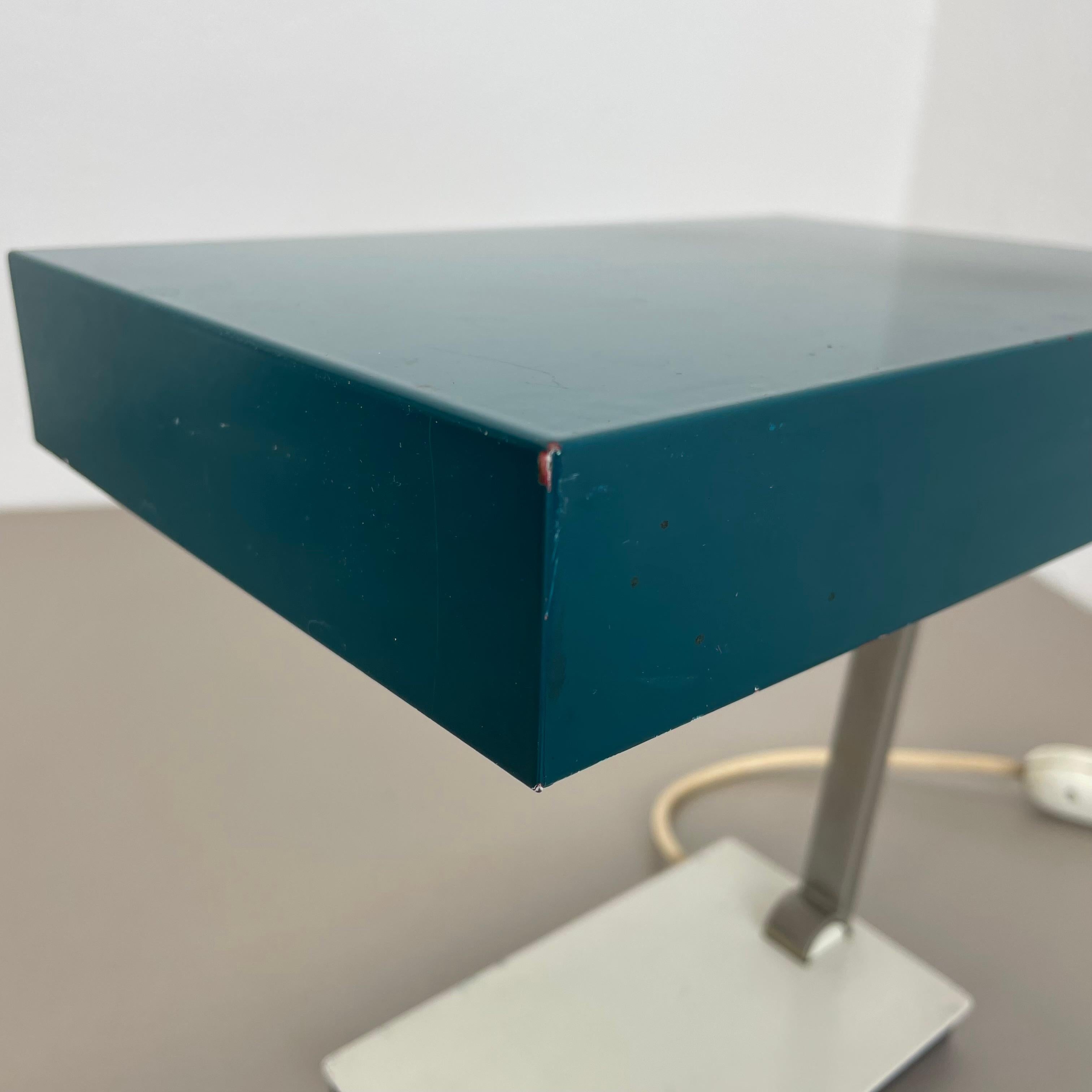 Lampada da tavolo cubica Sputnik verde modernista Kaiser Leuchten Lights, Germania, anni '70 in vendita 2