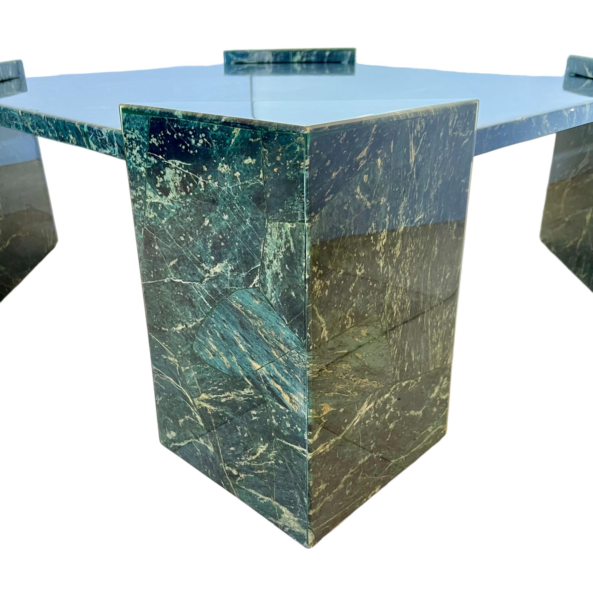 Modernist Green Faux Marble Fiberglass Cocktail Table, 1980s For Sale 2