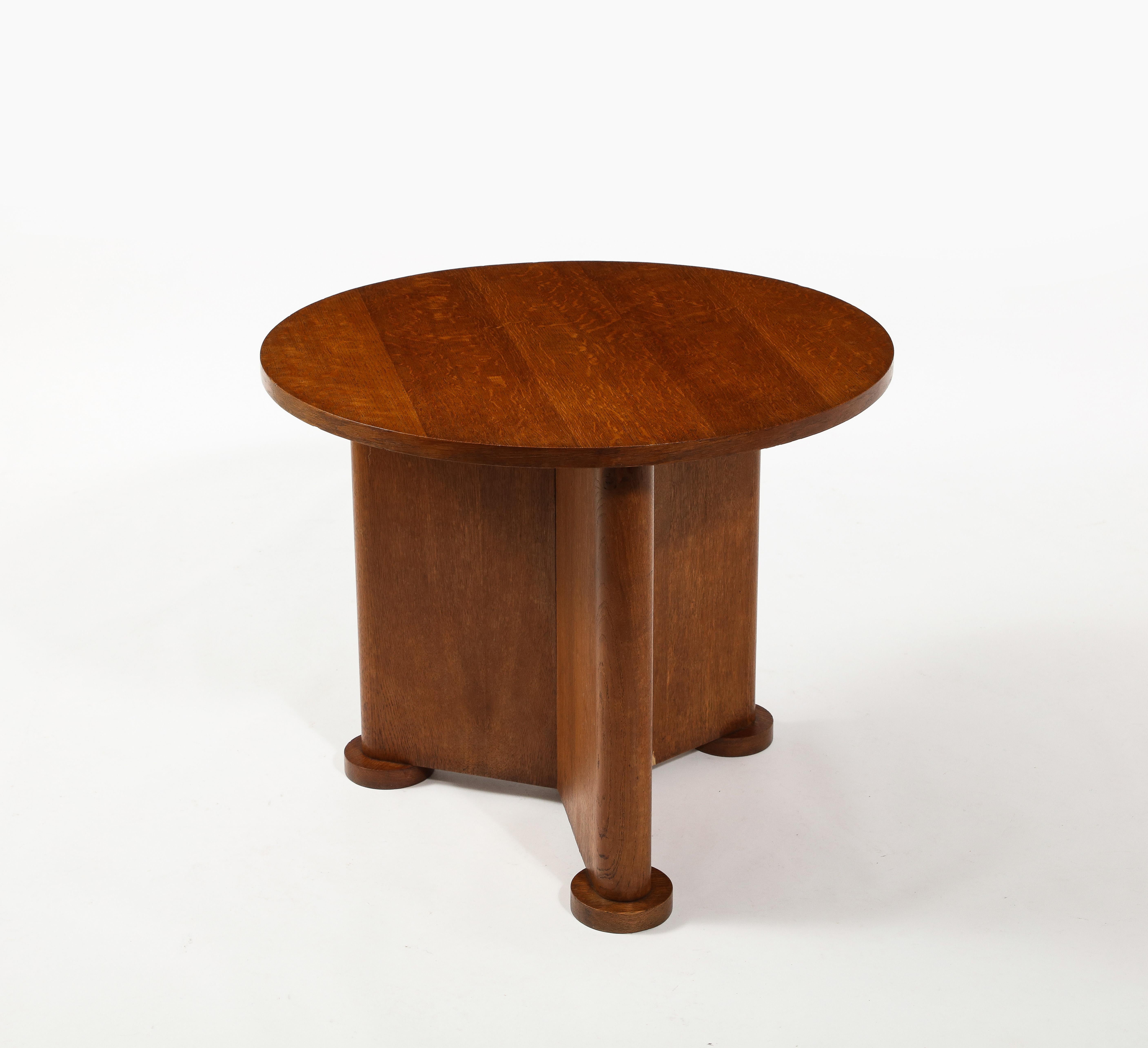 Round Oak Modernized Art Deco Gueridon Side Table, France 1940's For Sale 1