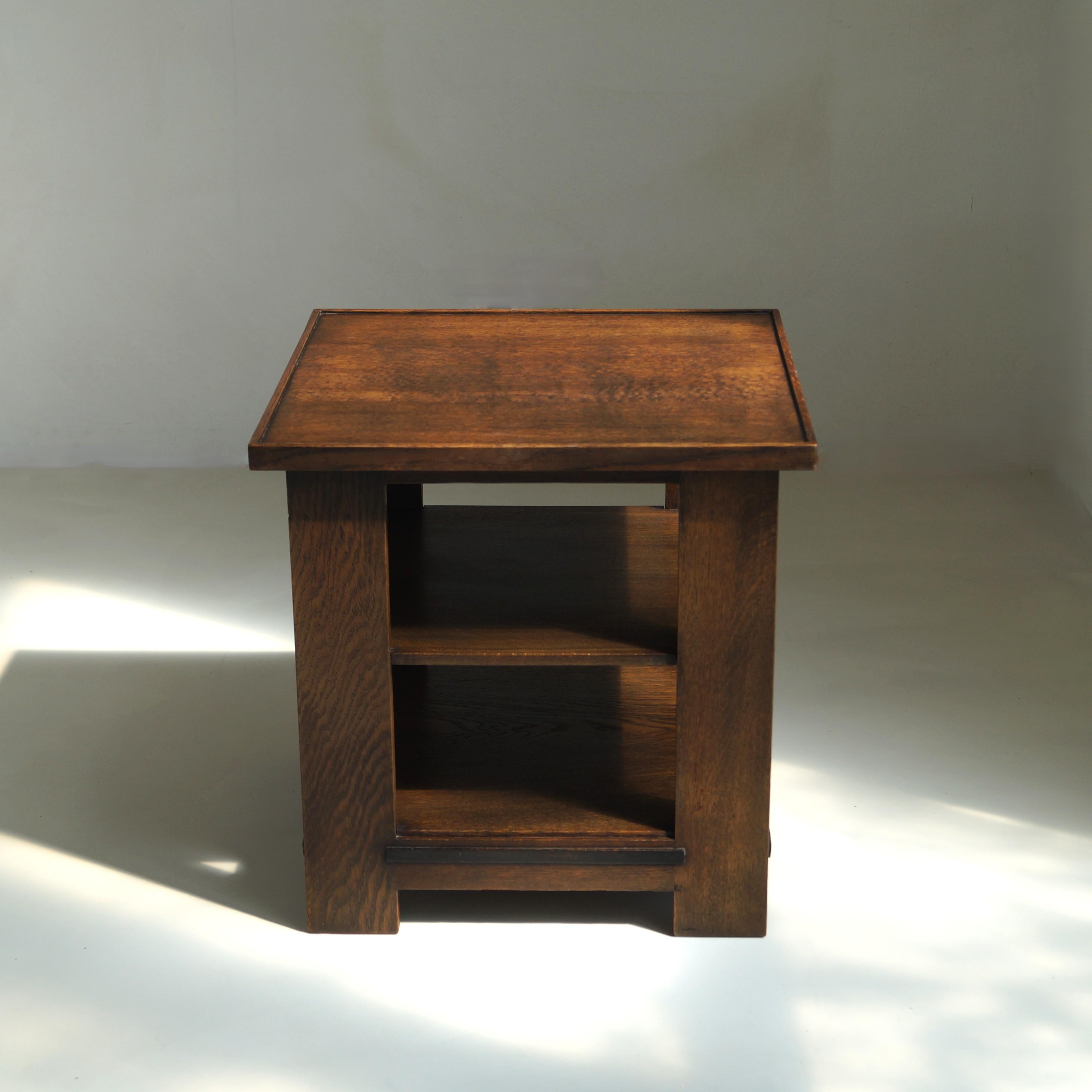 Table d'appoint moderniste à trois niveaux de l'école de Haagse par L.O.V. Oosterbeek, années 1920 en vente 6