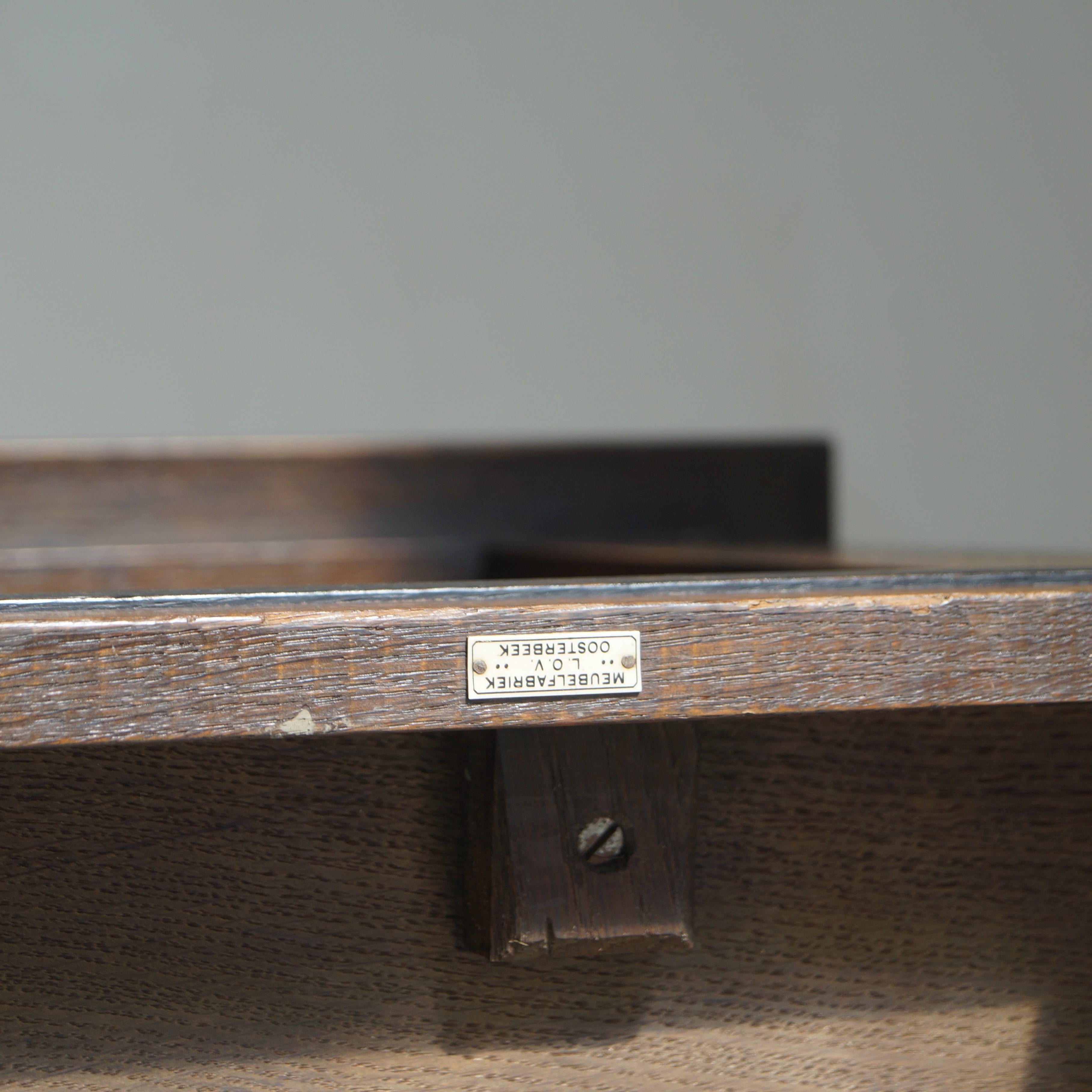 Table d'appoint moderniste à trois niveaux de l'école de Haagse par L.O.V. Oosterbeek, années 1920 en vente 12