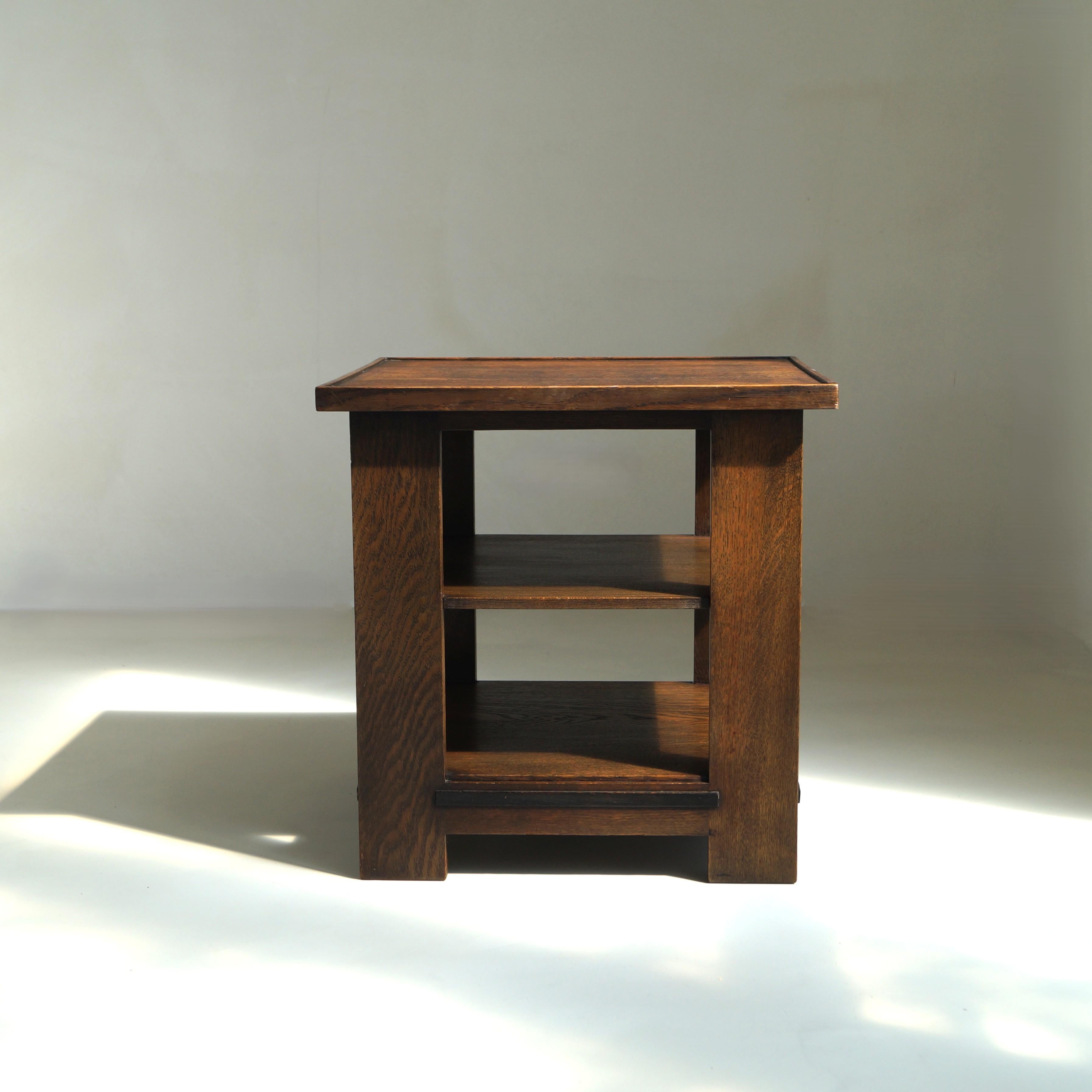 Art déco Table d'appoint moderniste à trois niveaux de l'école de Haagse par L.O.V. Oosterbeek, années 1920 en vente