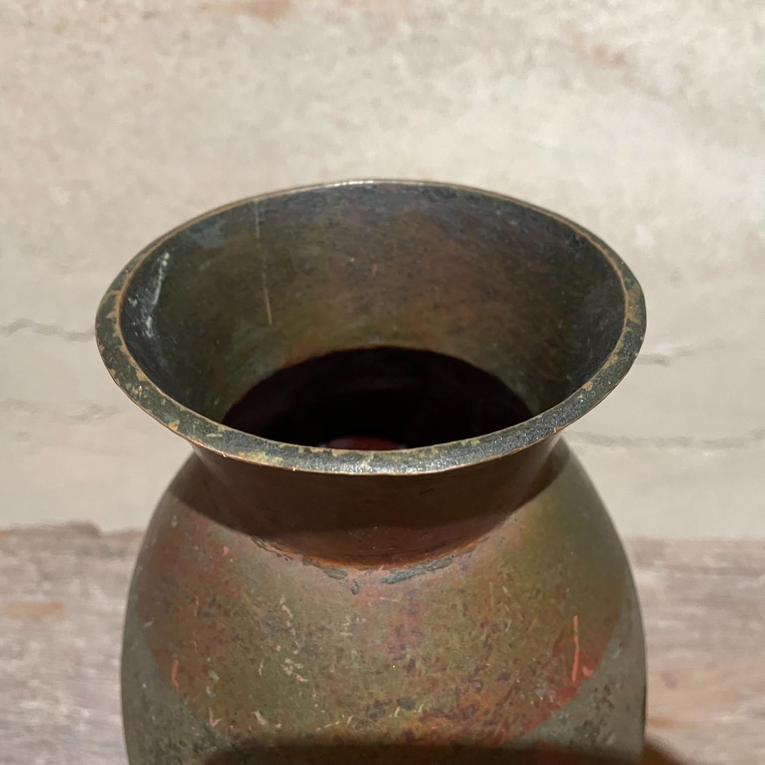 Mexican Modernist Hammered Copper Vase Geometric Design Santa Clara del Cobre Mexico For Sale
