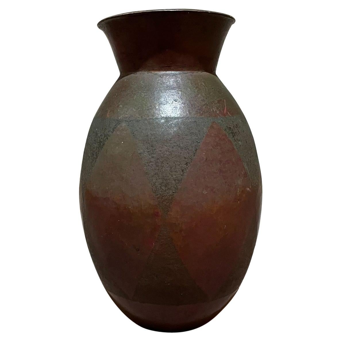 Modernist Hammered Copper Vase Geometric Design Santa Clara del Cobre Mexico For Sale