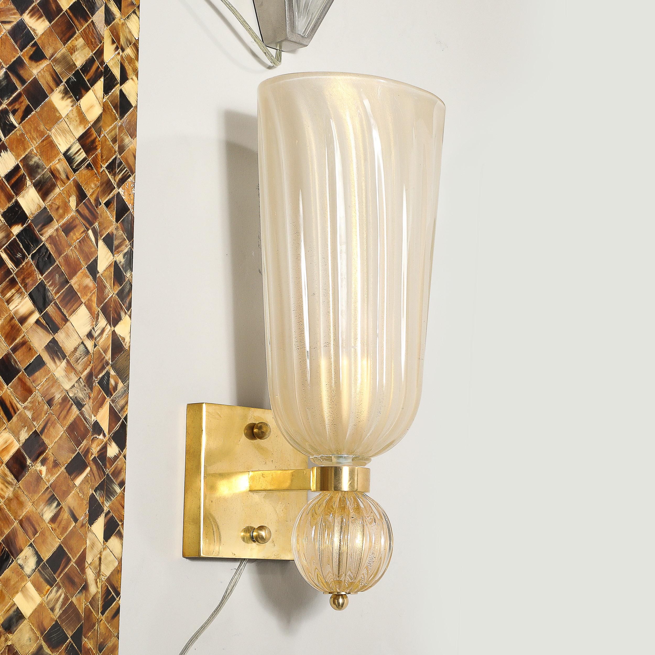 Applique moderniste in vetro di Murano soffiato a mano e ottone con scanalature in oro 24 carati in vendita 7