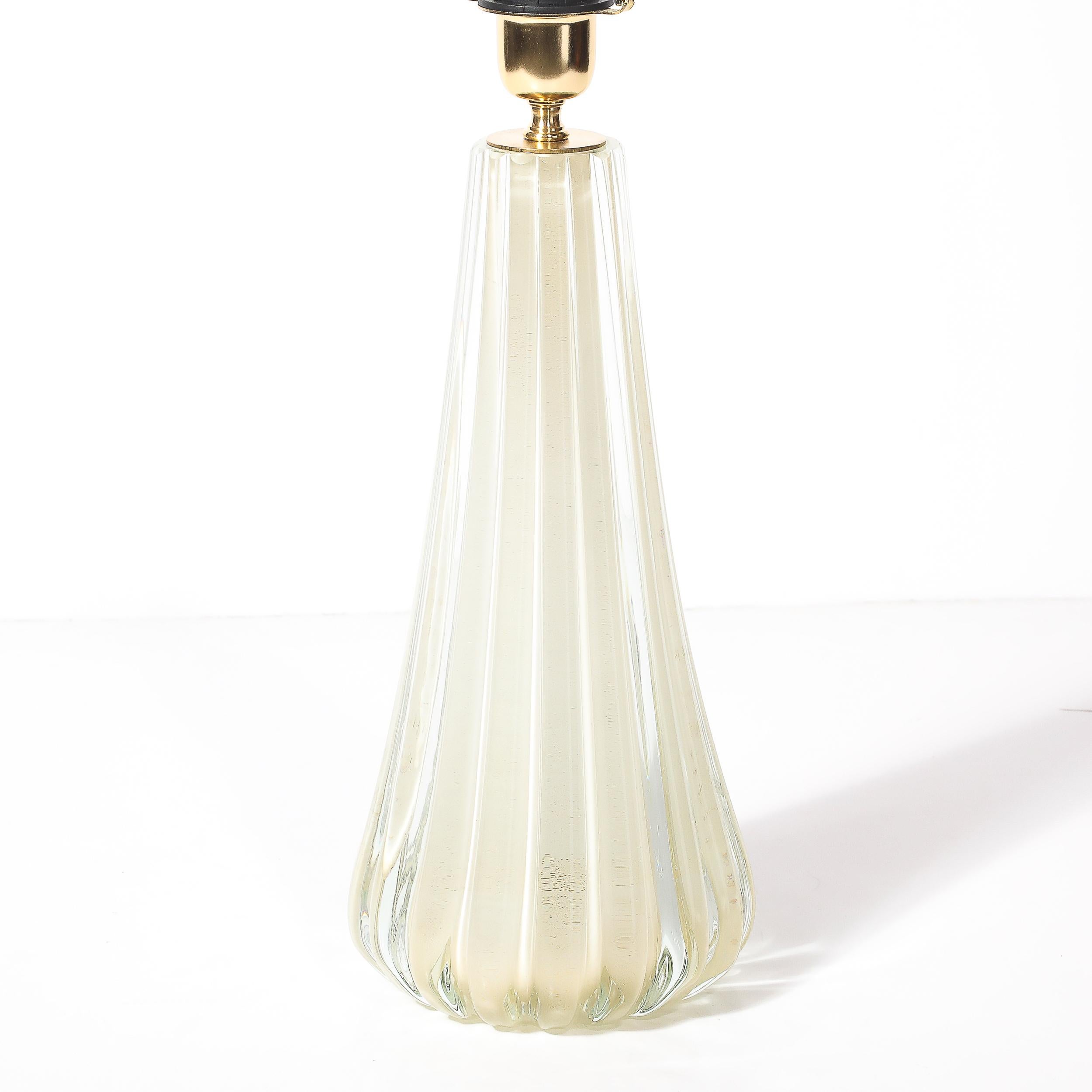 Modernist Hand-Blown Fluted Oyster Murano Glass & Brass Table Lamps For Sale 4