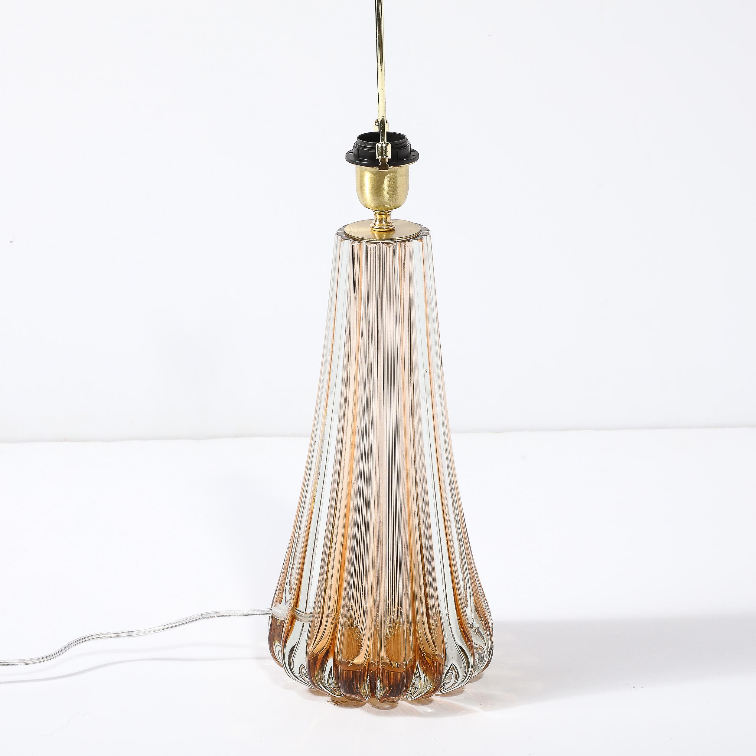 Modernistische mundgeblasene geriffelte Bernstein Murano Glas & Messing Tischlampen im Angebot 4