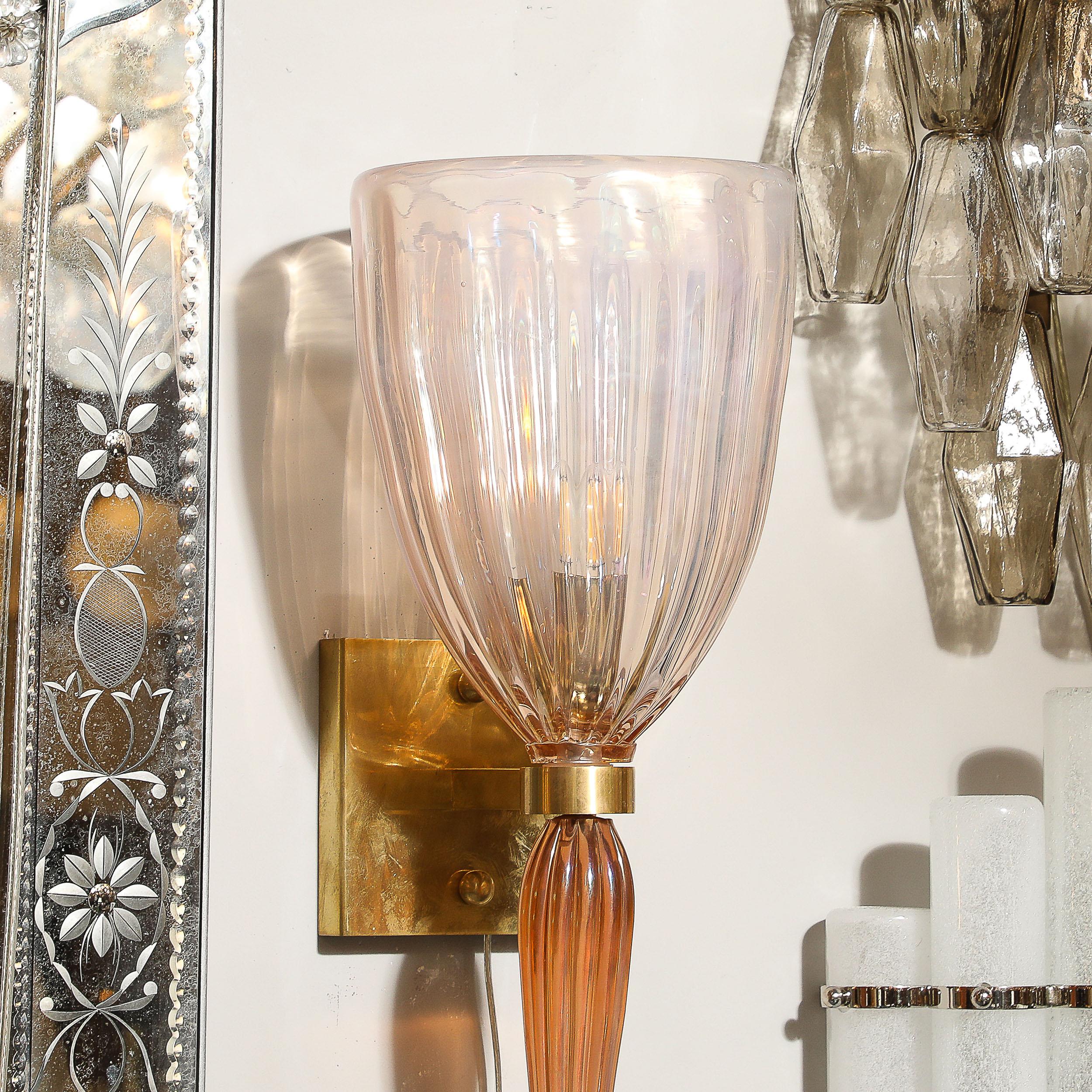 Apliques acanalados modernistas de cristal de Murano rosa iridiscente soplado a mano c/ gota de espiga 9