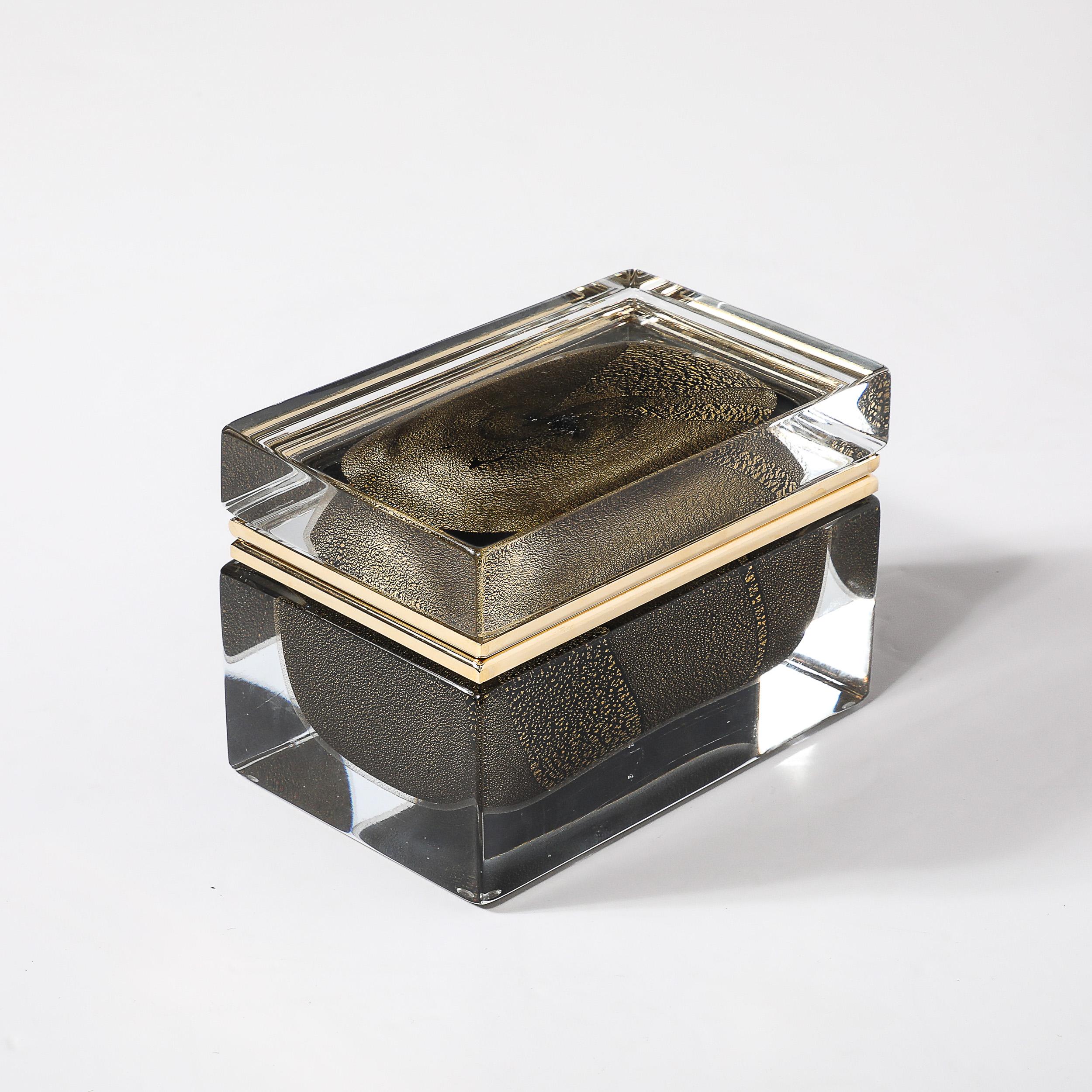 Boîte moderniste en verre de Murano soufflé à la main en noir avec mouchetures en or 24 carats et laiton en vente 5