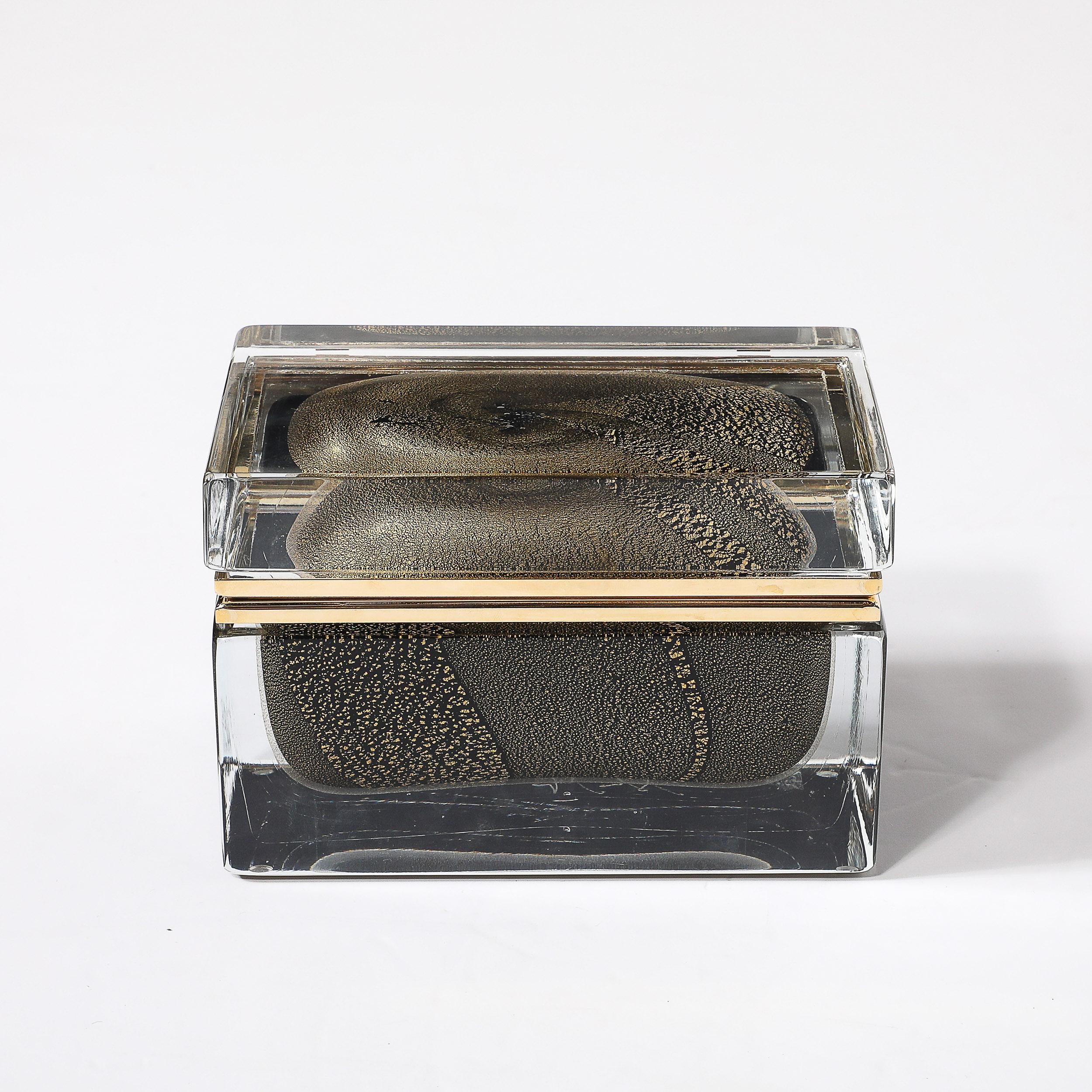 Boîte moderniste en verre de Murano soufflé à la main en noir avec mouchetures en or 24 carats et laiton en vente 2
