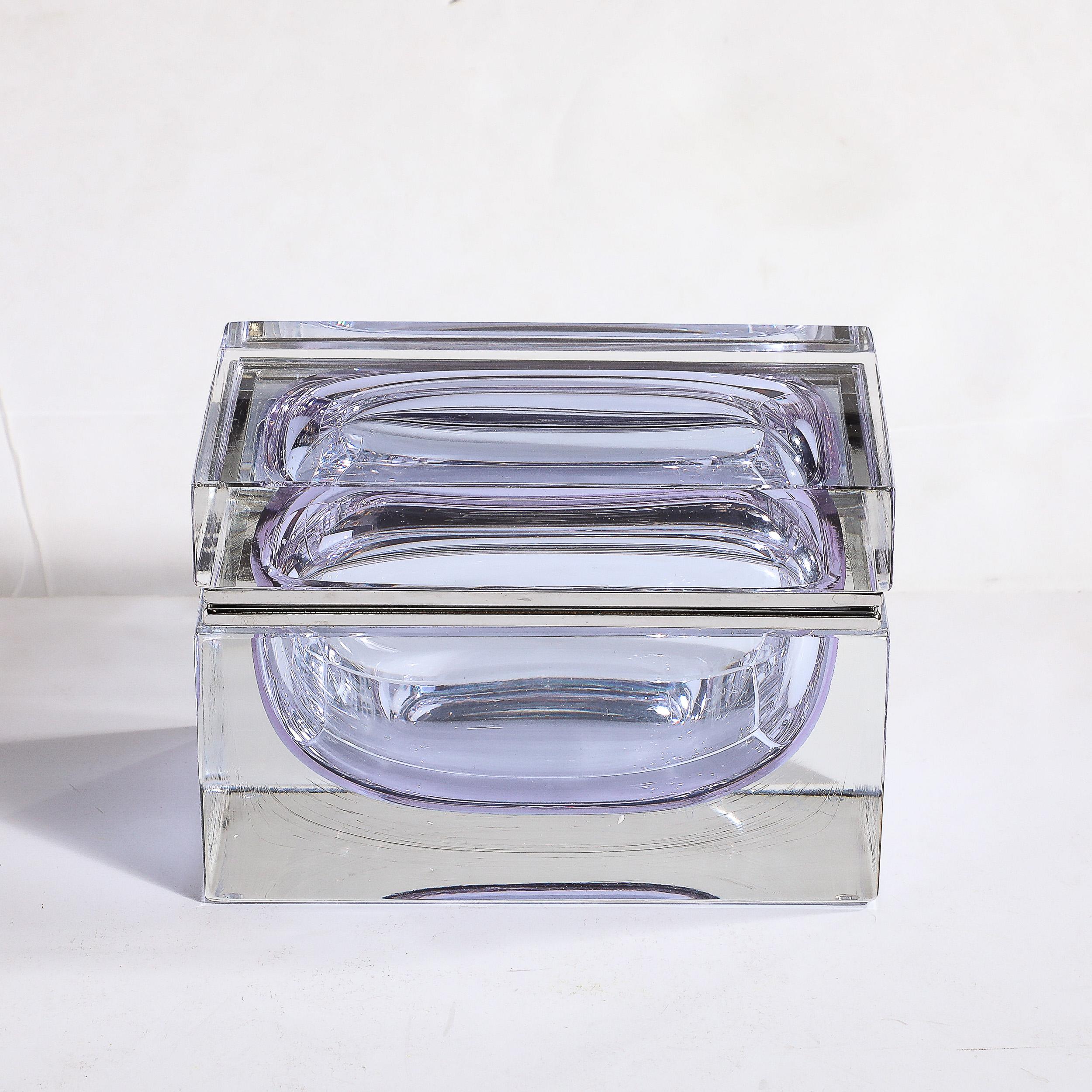 Modernistische Dose aus mundgeblasenem Murano-Glas in Lavendel mit Nickel-Beschlägen (Moderne) im Angebot