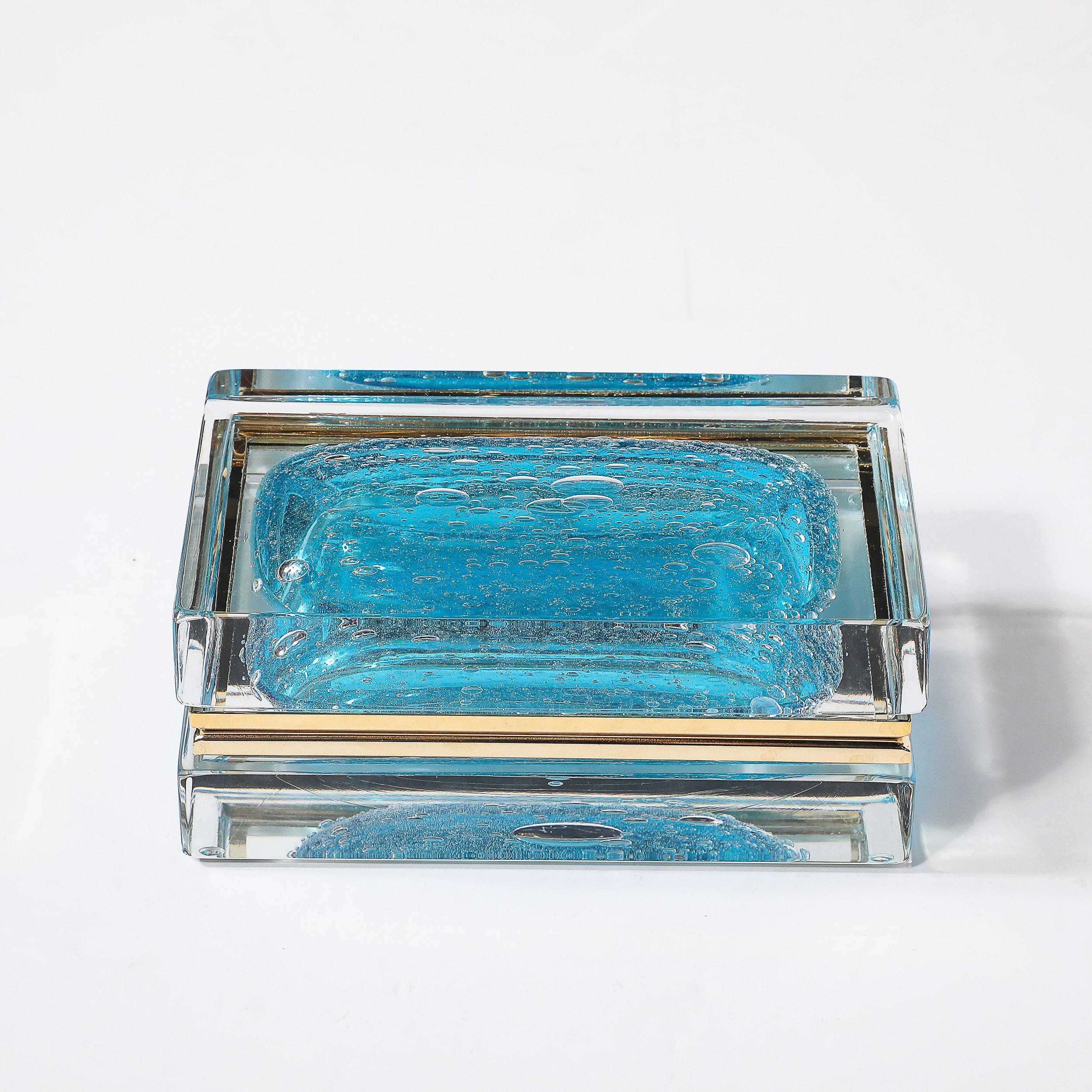 Modernist Hand-Blown Murano Glass Box in Ultramarine W/ Pulegoso Detailing In New Condition For Sale In New York, NY
