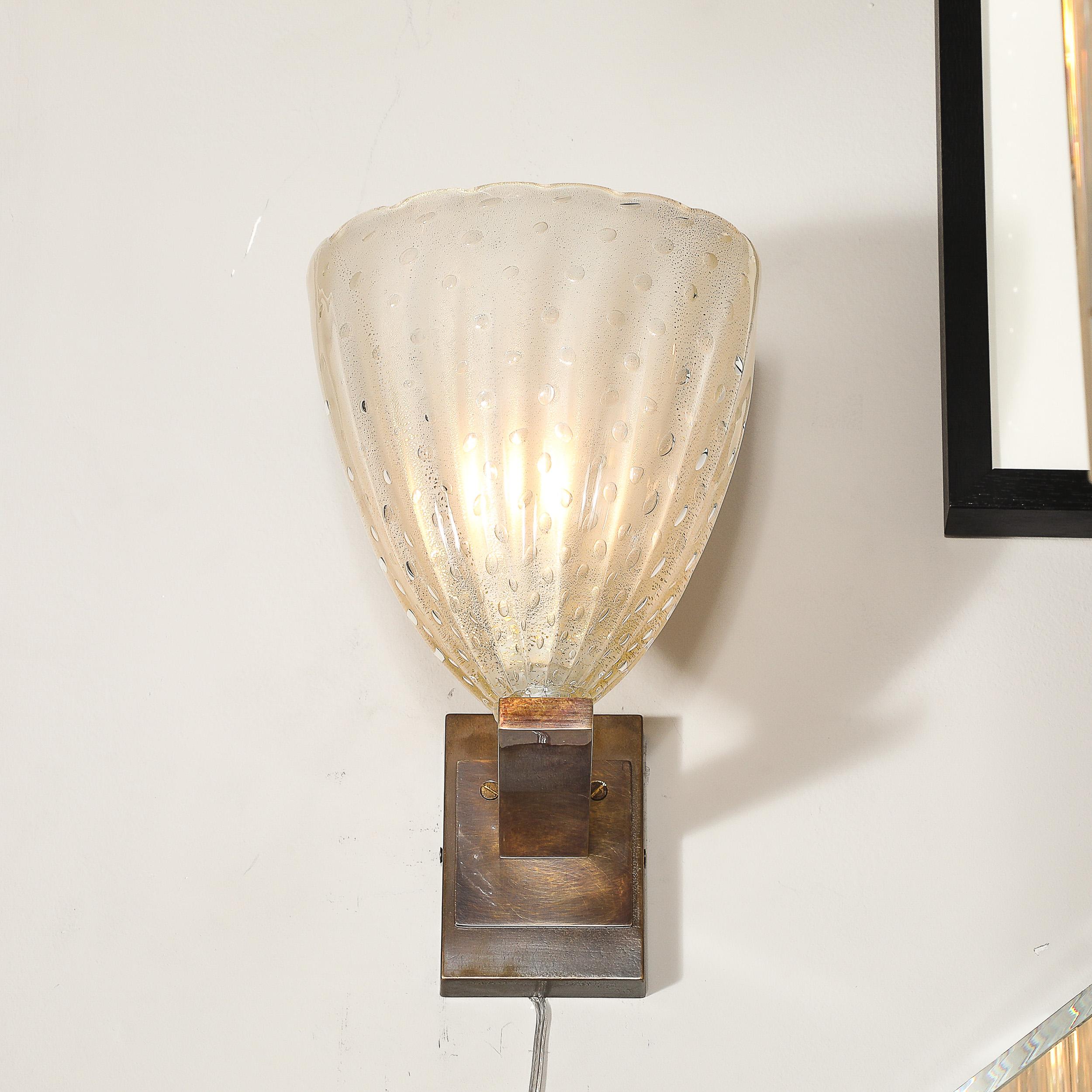 Modernist Hand-Blown Murano Glass Sconces in Opalene Glass with 24 Karat Gold in vendita 3