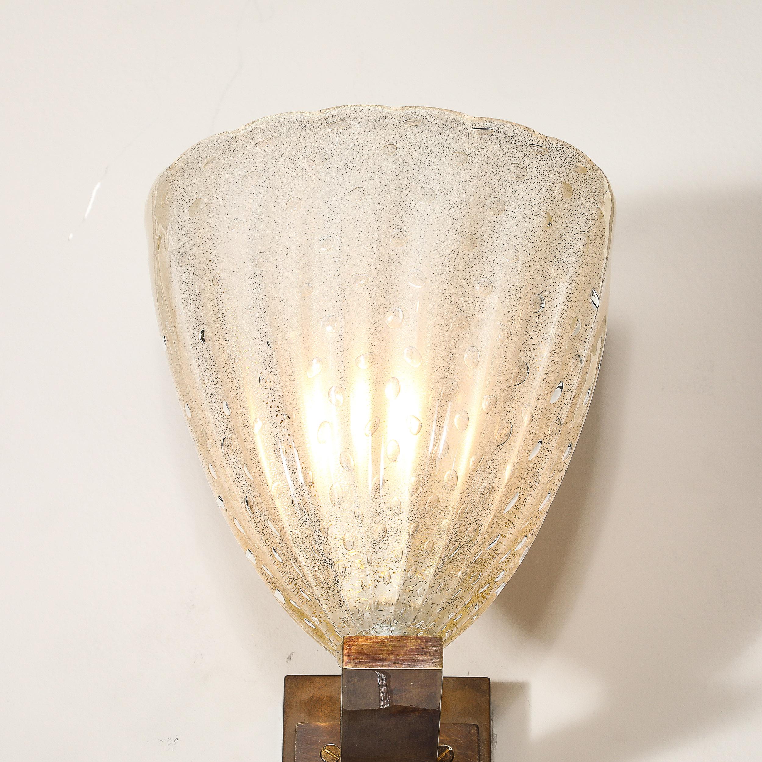 Modernist Hand-Blown Murano Glass Sconces in Opalene Glass with 24 Karat Gold in vendita 4