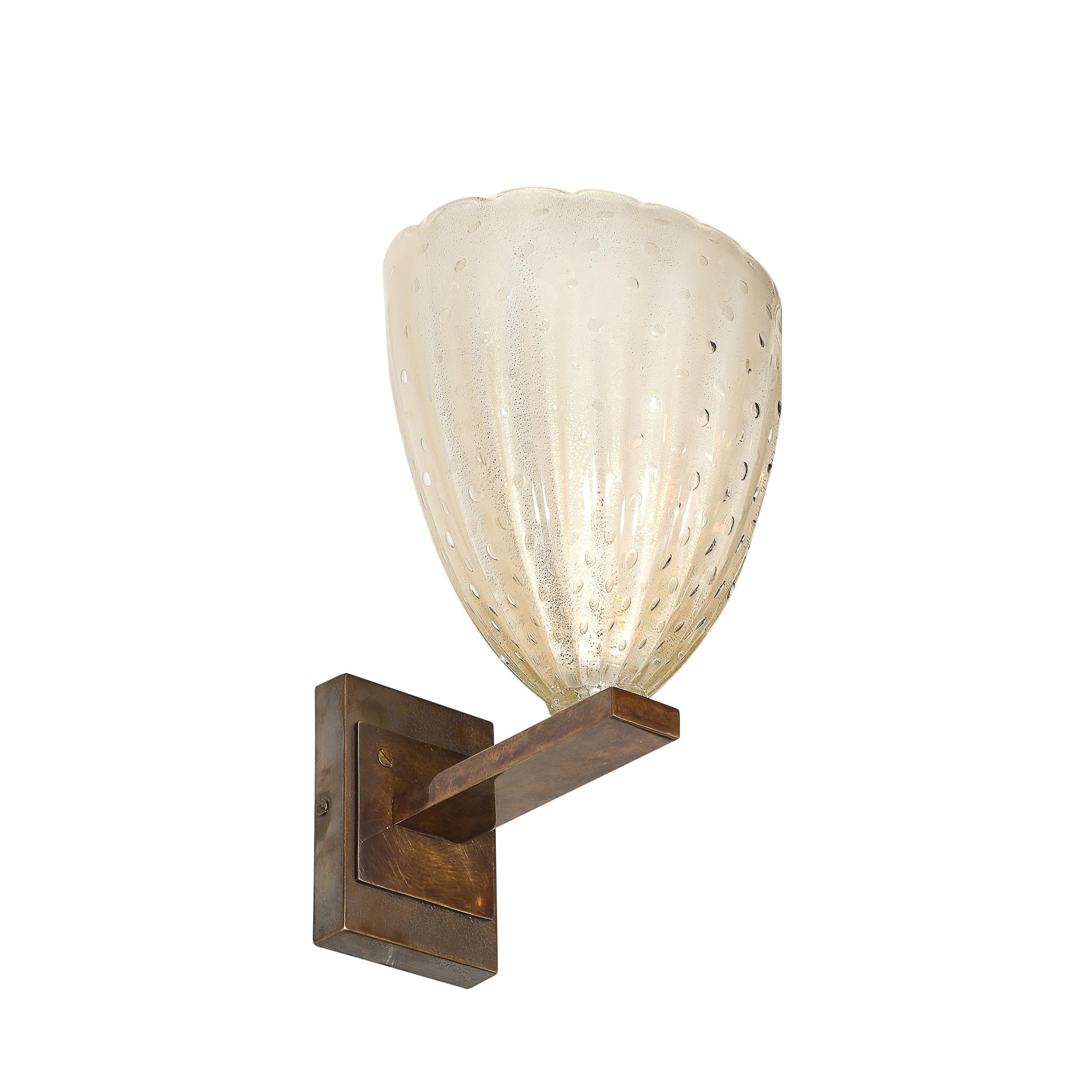Moderno Modernist Hand-Blown Murano Glass Sconces in Opalene Glass with 24 Karat Gold in vendita