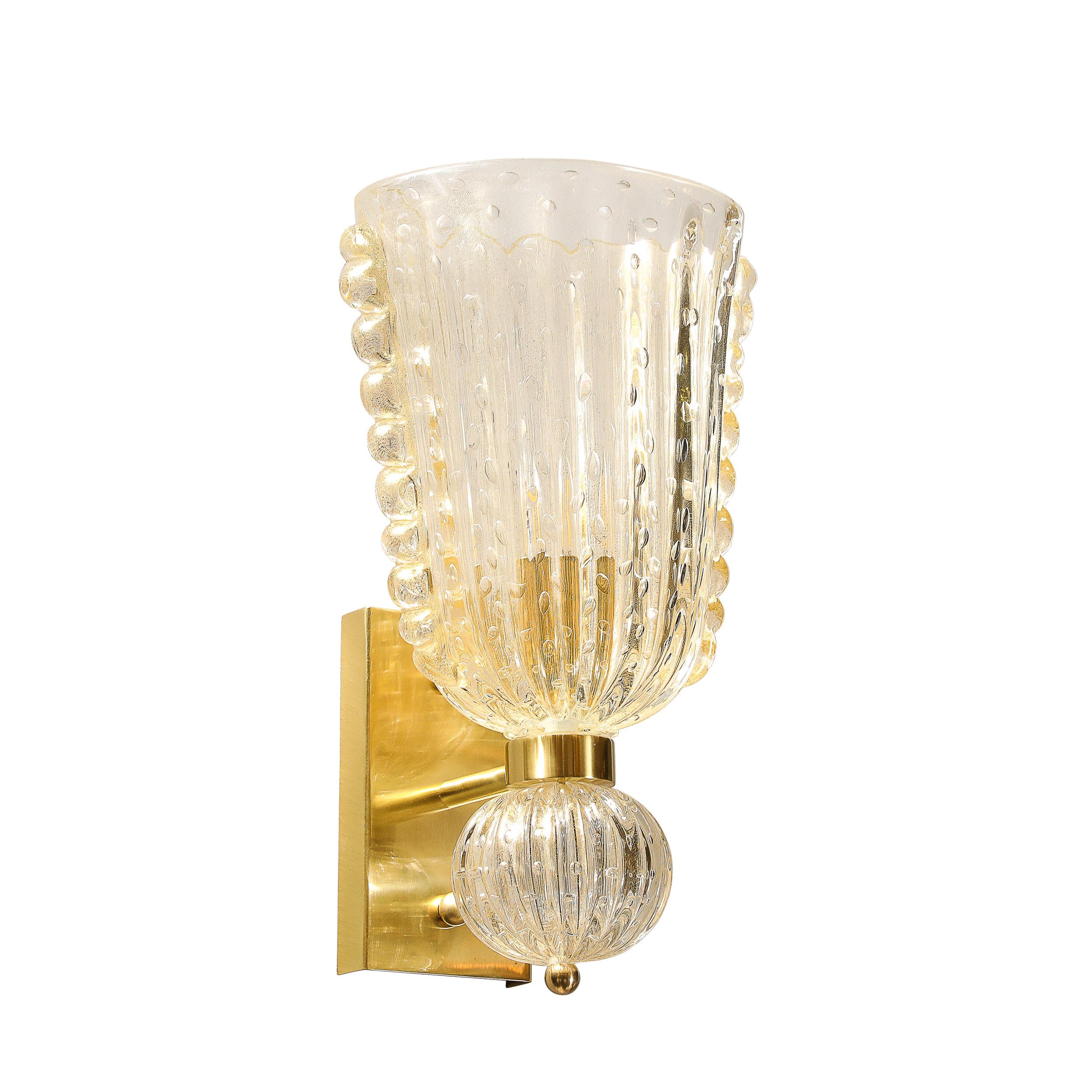 Moderne Appliques modernistes en verre de Murano soufflé à la main avec détails à volants et touches d'or 24 carats en vente