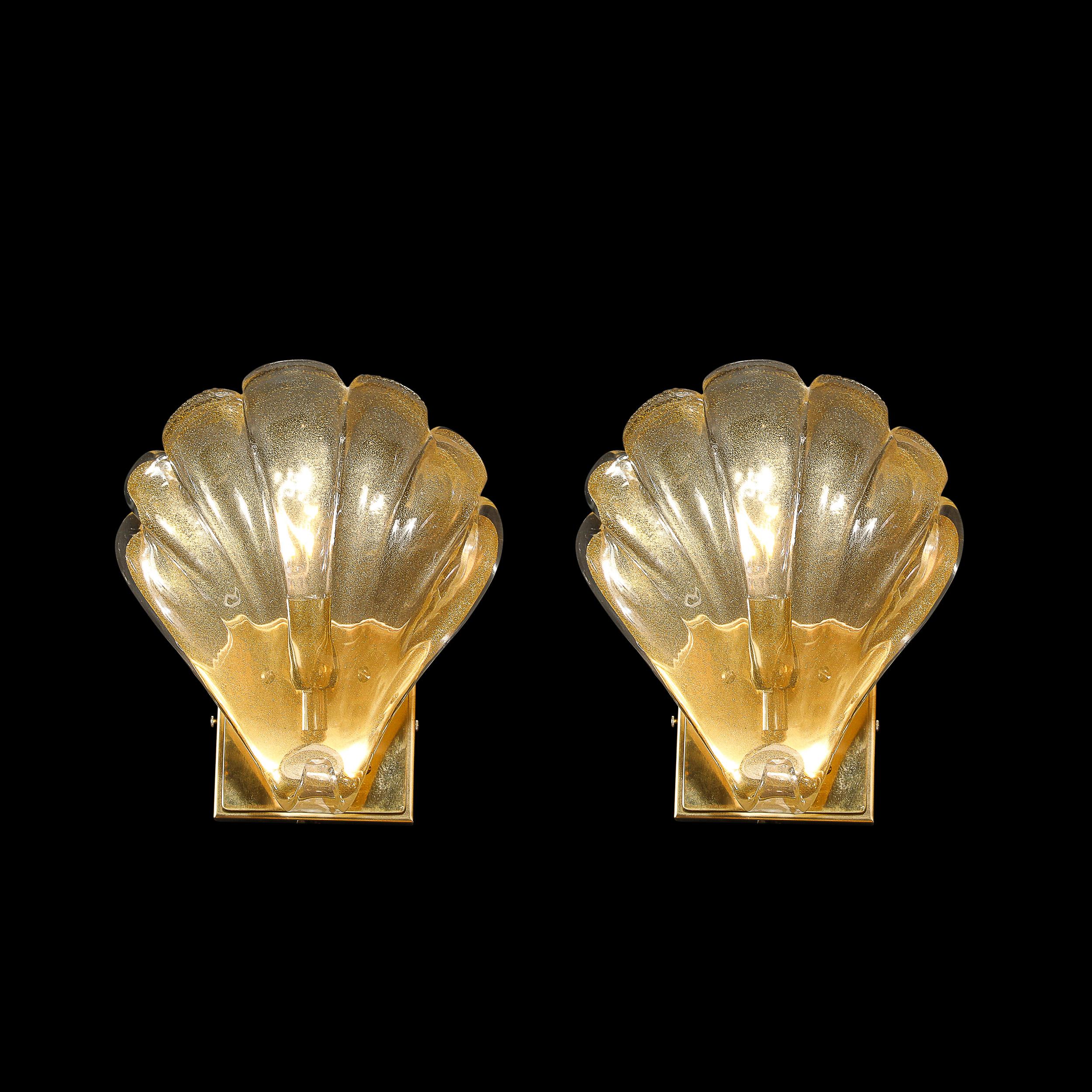 Modernist Hand-blown Murano Glass Shell Form Sconces W/ 24 Karat Gold Flecks In New Condition For Sale In New York, NY