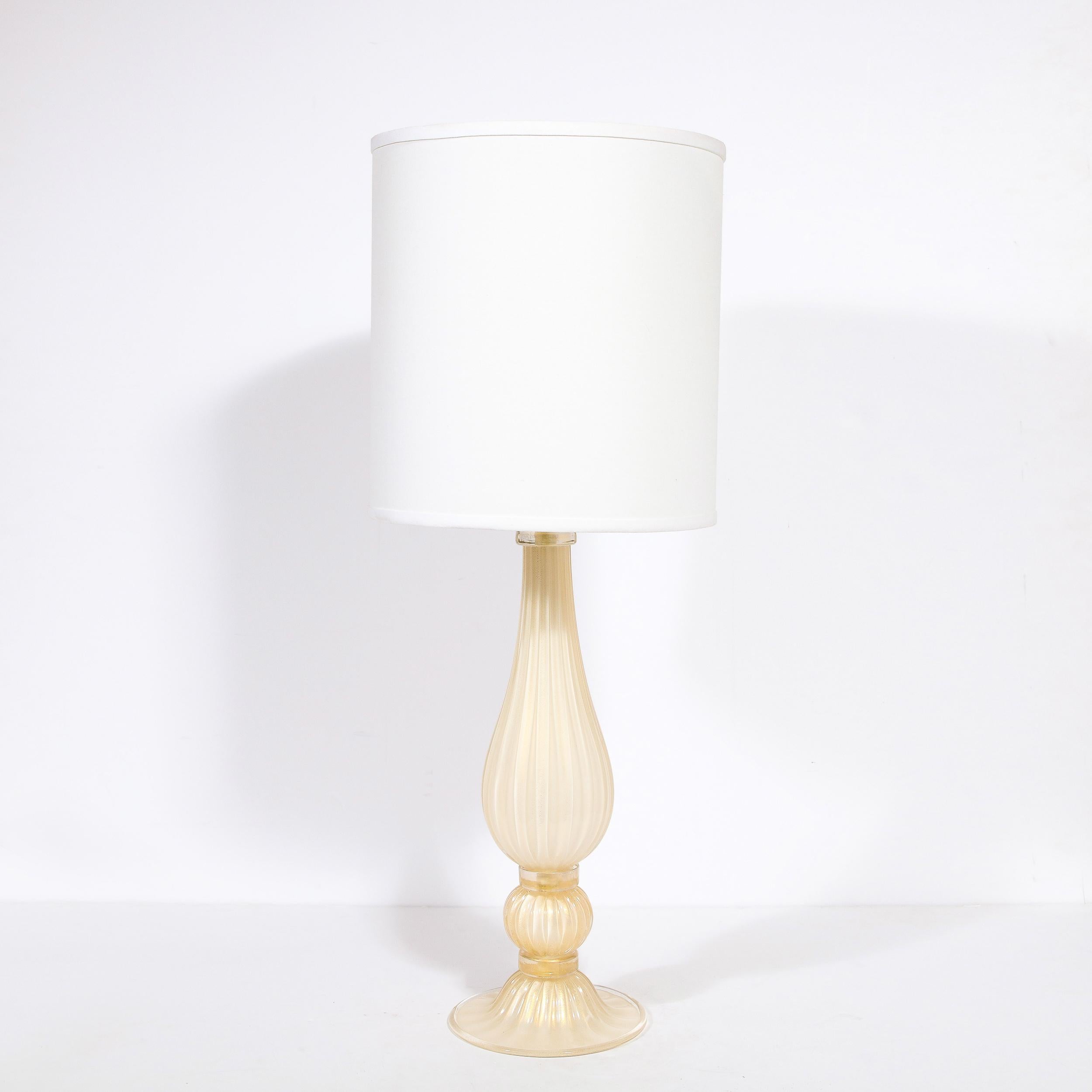 Modernist Hand-Blown Murano Glass Table Lamps in Pearl White w/ 24K Gold Flecks In New Condition For Sale In New York, NY