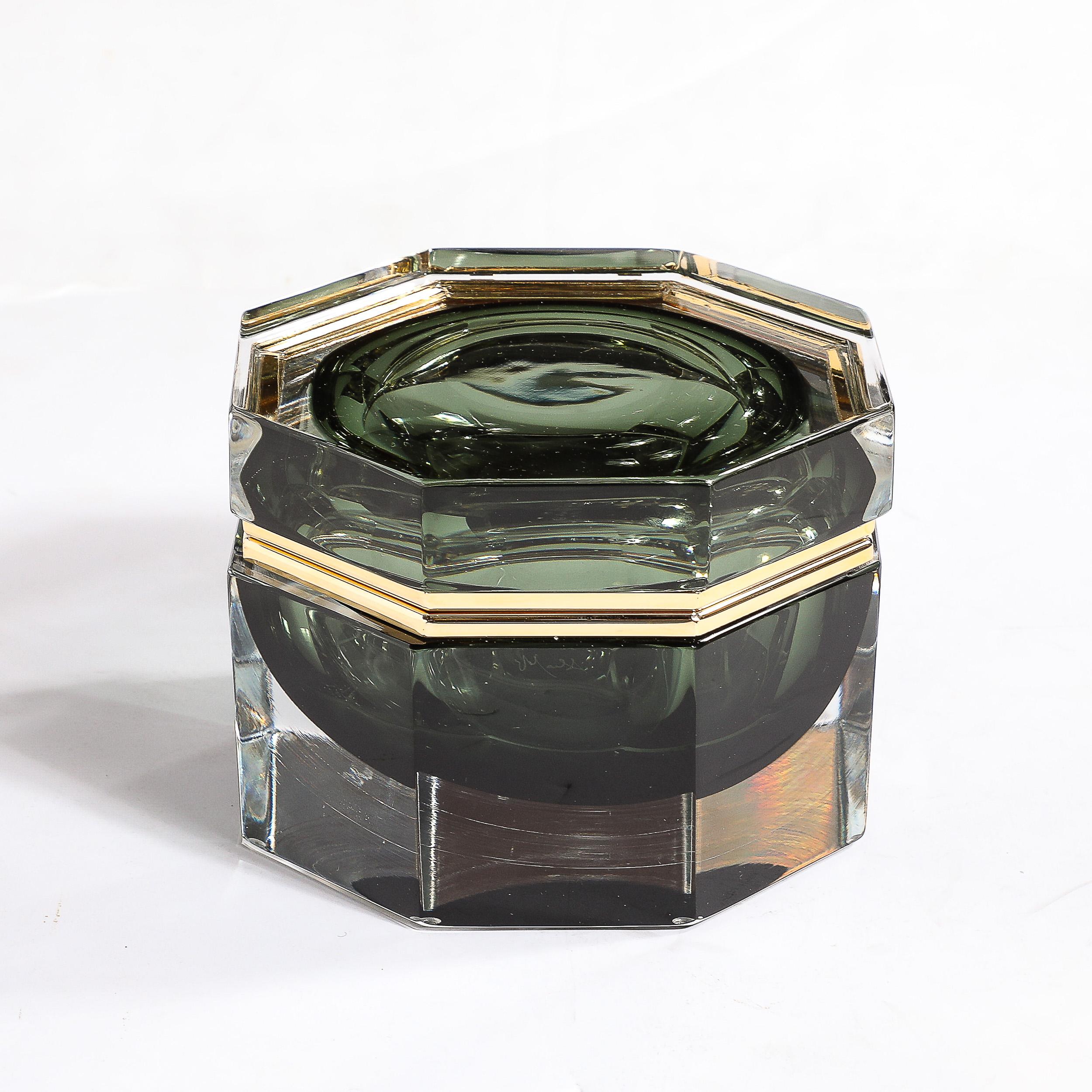 Modernist Hand-Blown Murano Octagonal Glass Box in Emerald w/ Brass Fittings For Sale 4