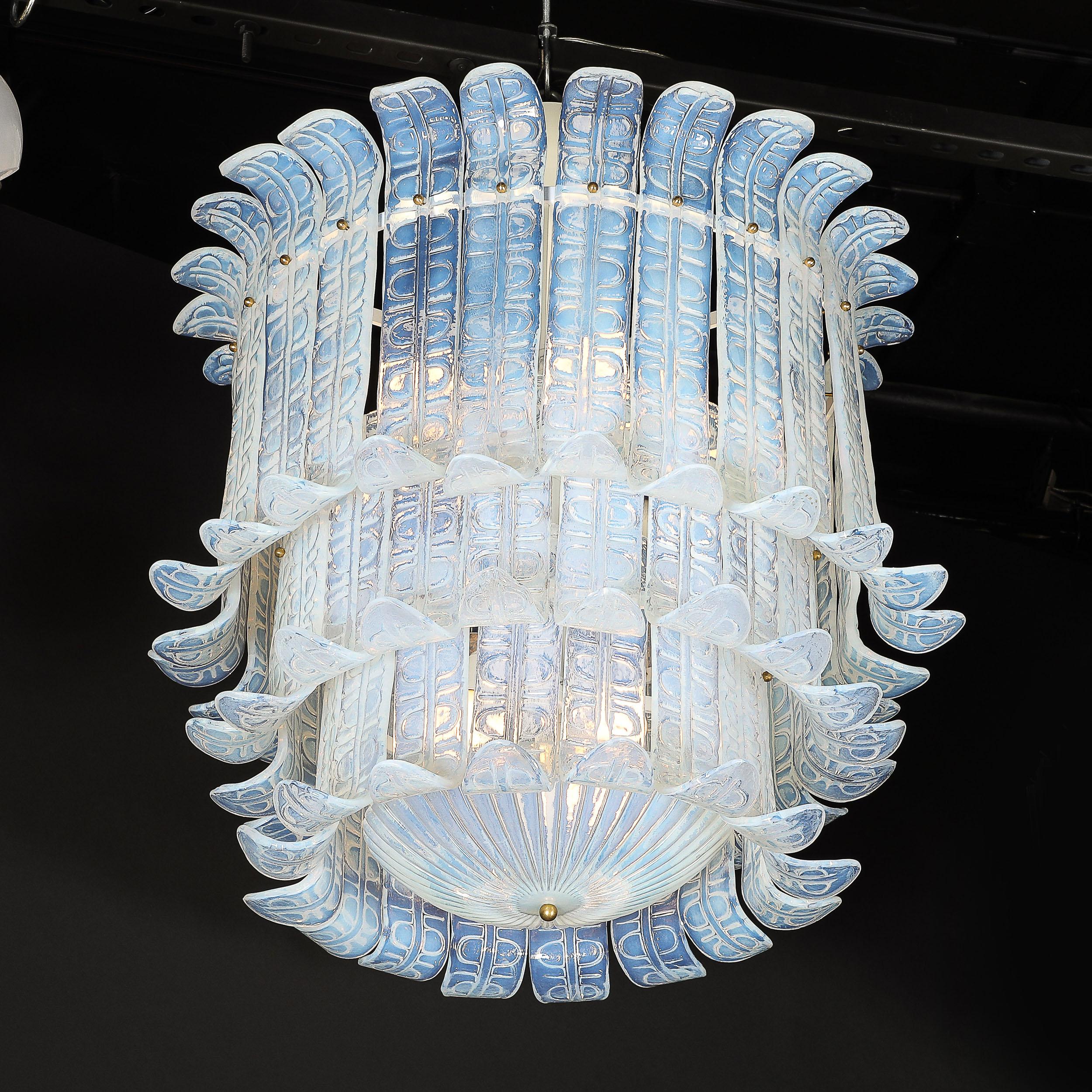 Lustre moderniste à 3 niveaux en verre texturé moulé opalescent de Murano soufflé à la main en vente 10