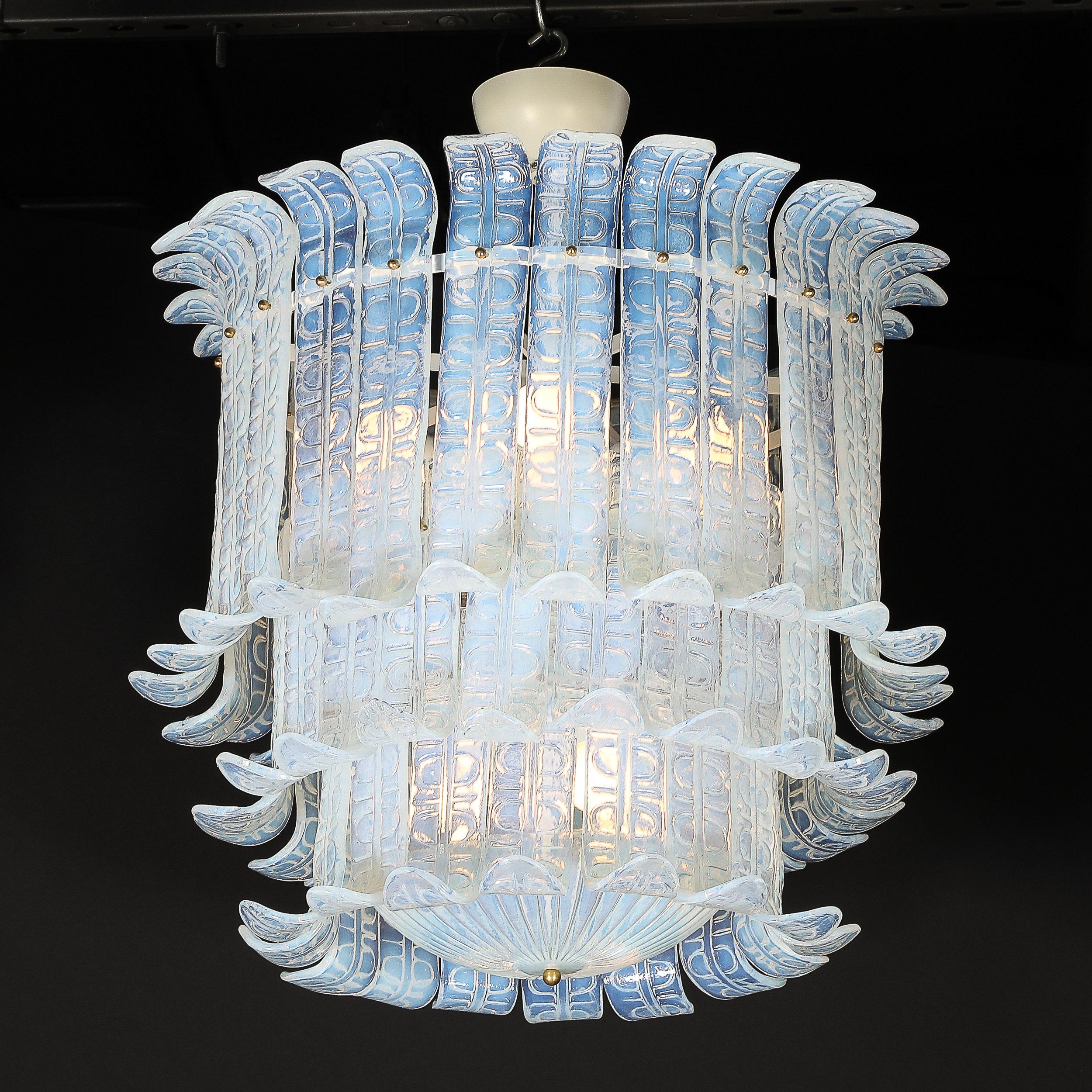Lustre moderniste à 3 niveaux en verre texturé moulé opalescent de Murano soufflé à la main en vente 11