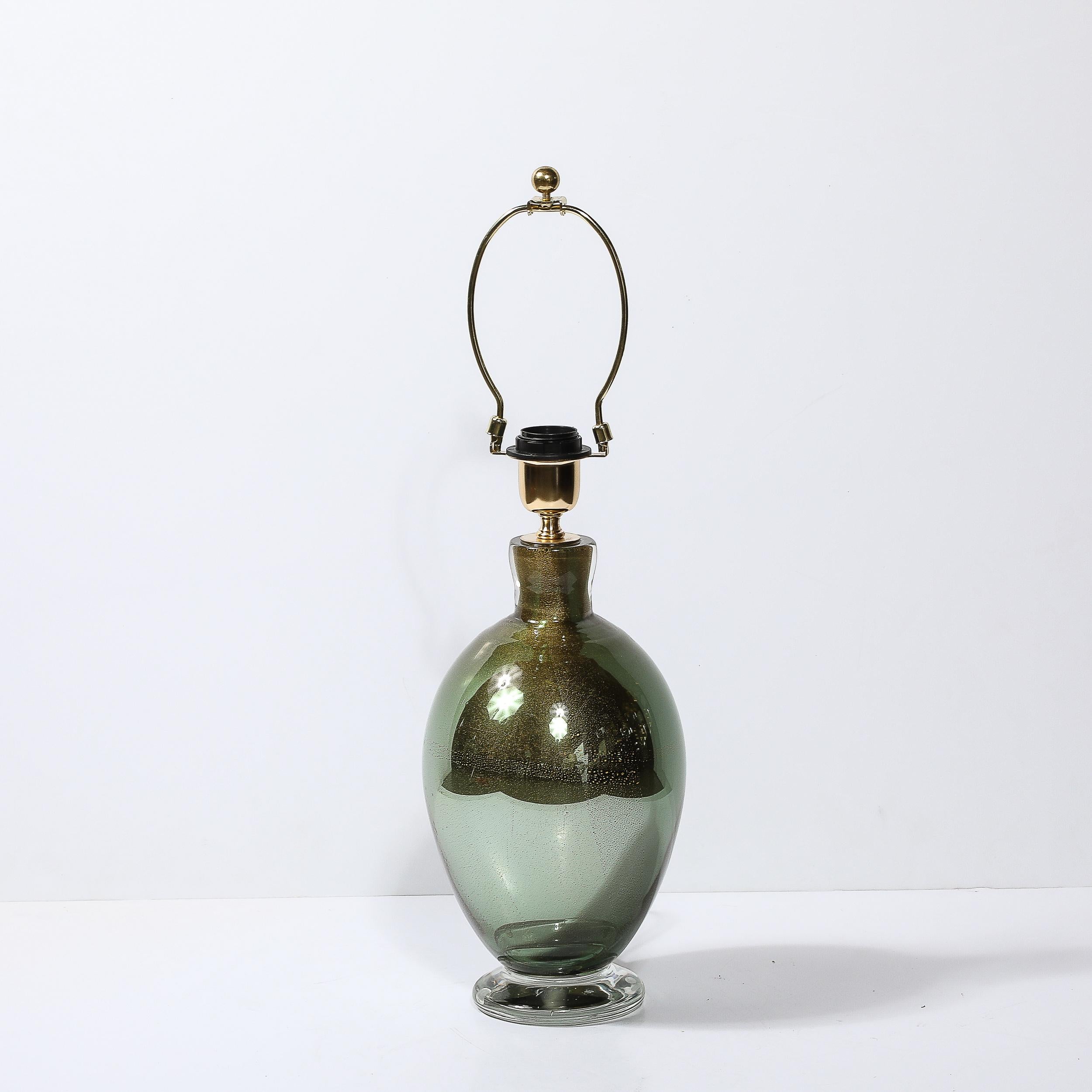 Modernist mundgeblasen Murano geräuchert Smaragd Glas Tischlampen W / 24K Gold Flecken (Italienisch) im Angebot