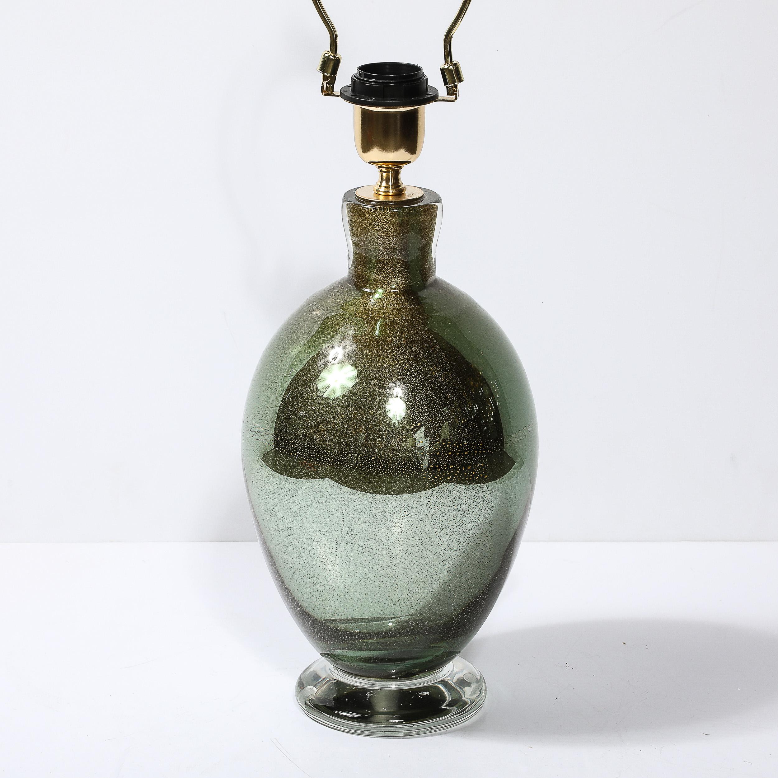 Modernist mundgeblasen Murano geräuchert Smaragd Glas Tischlampen W / 24K Gold Flecken im Zustand „Neu“ im Angebot in New York, NY